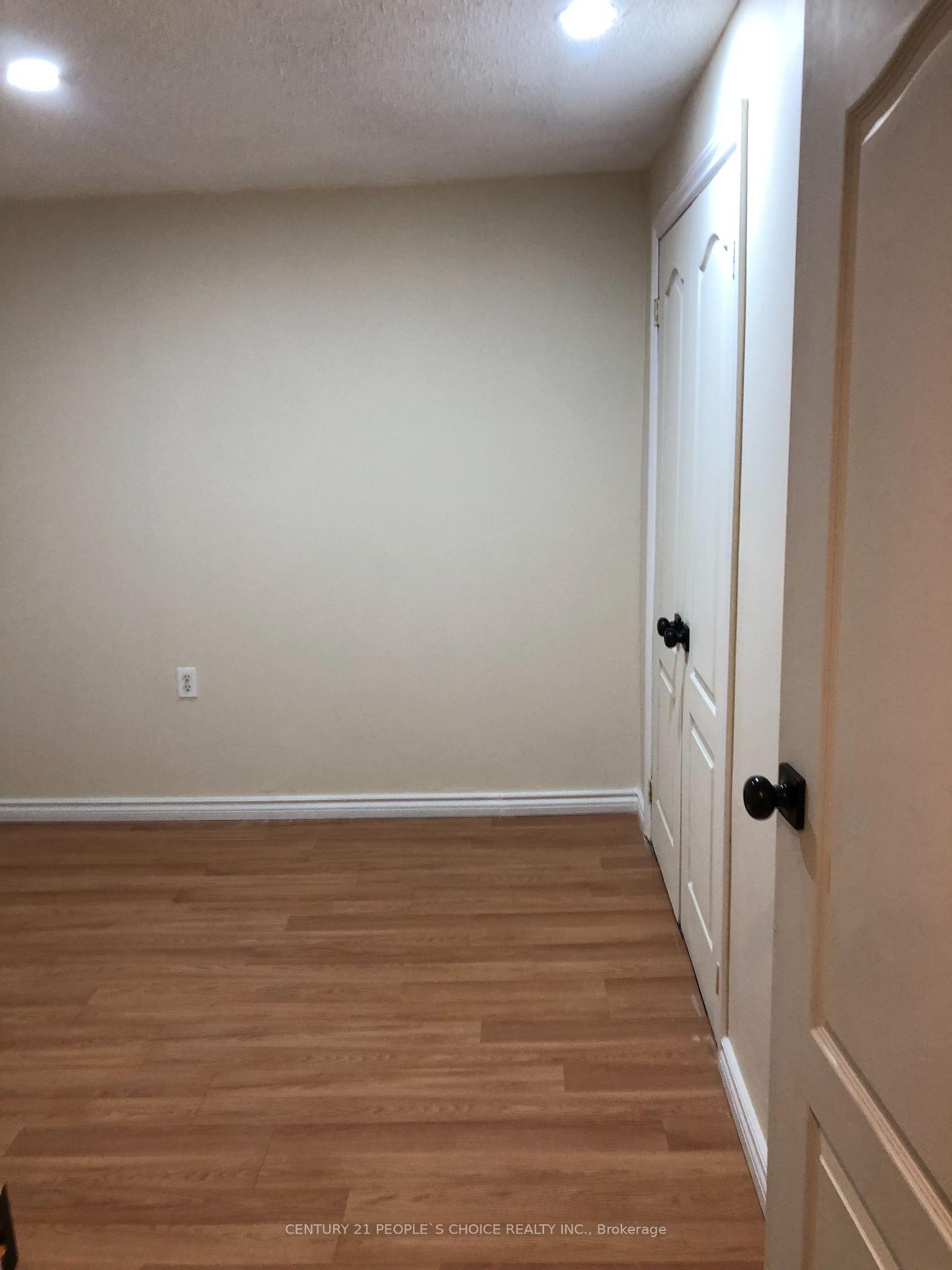 Photo 7 of Unit Bsmt, 60 Bay Hill Drive, Vaughan, Glen Shields — HOMEH