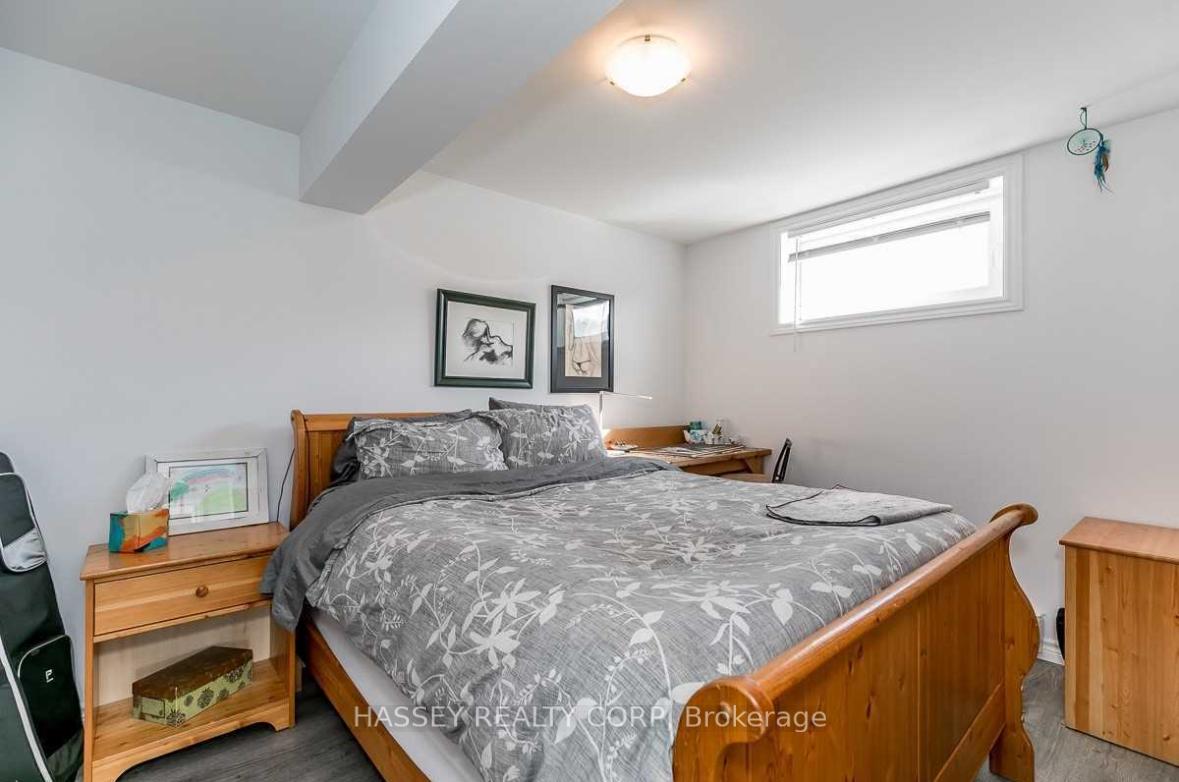 Photo 8 of Unit B, 323 Edgehill Dr., Barrie, Edgehill Drive — HOMEH