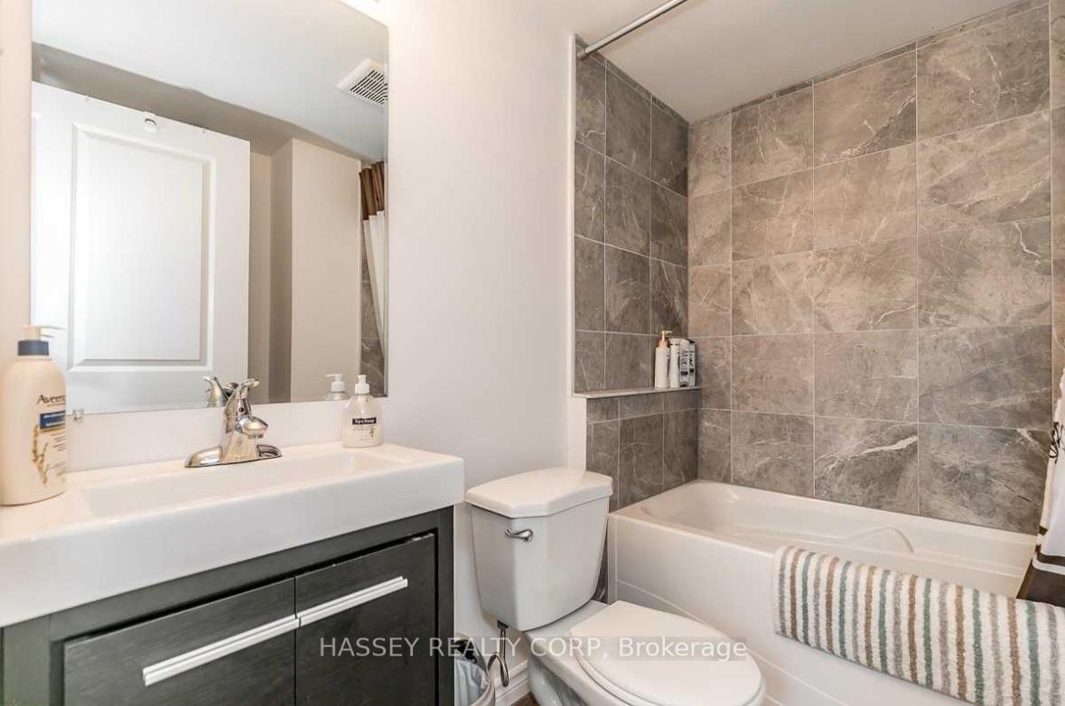 Photo 9 of Unit B, 323 Edgehill Dr., Barrie, Edgehill Drive — HOMEH