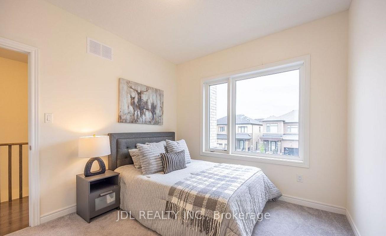 Photo 4 of 16 Conarty Crescent, Whitby, Rural Whitby — HOMEH