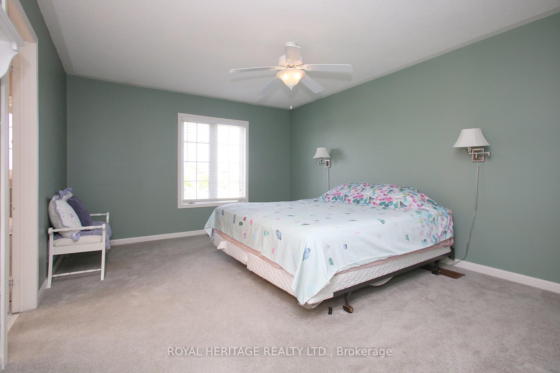 Photo 12 of 70 Longueuil Place, Whitby, Pringle Creek — HOMEH