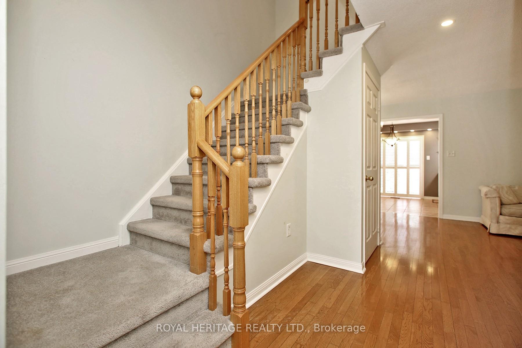 Photo 21 of 70 Longueuil Place, Whitby, Pringle Creek — HOMEH