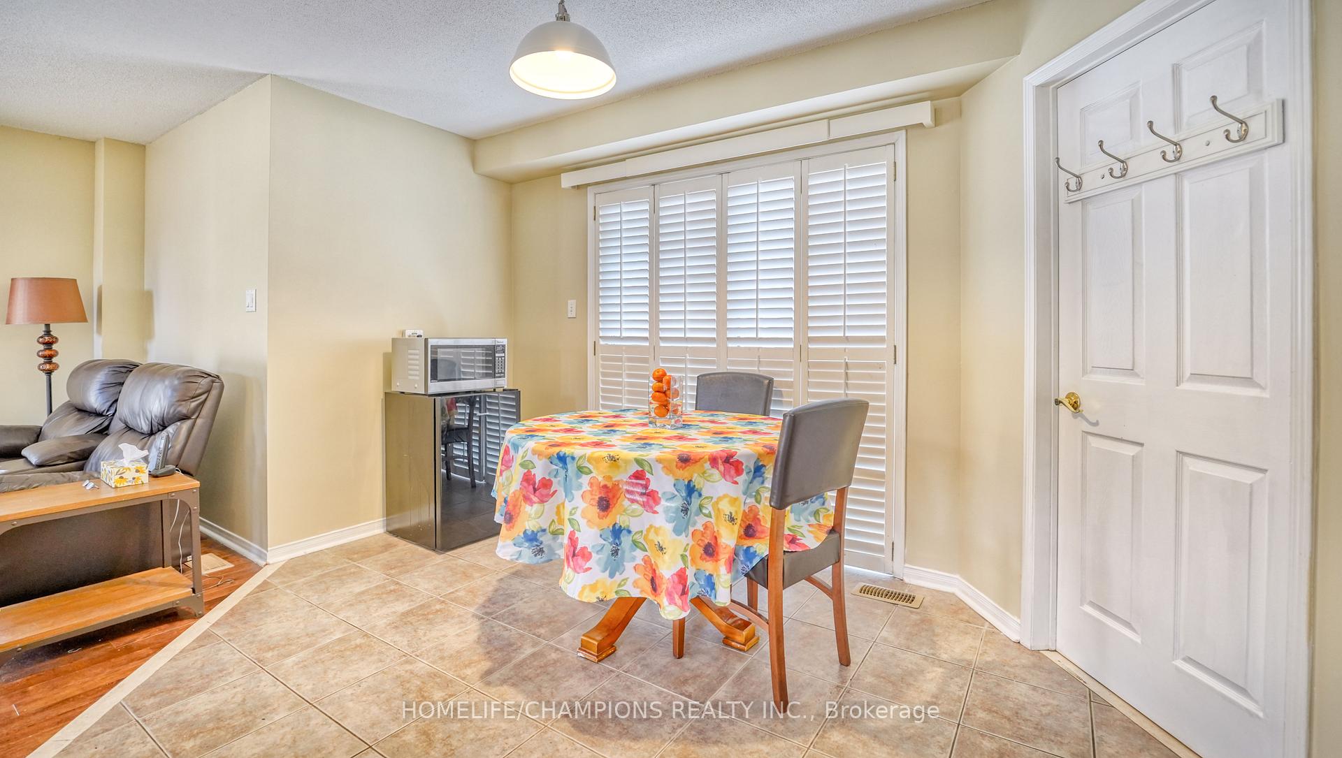 Photo 13 of 100 Russell Jarvis Drive, Markham, Legacy — HOMEH