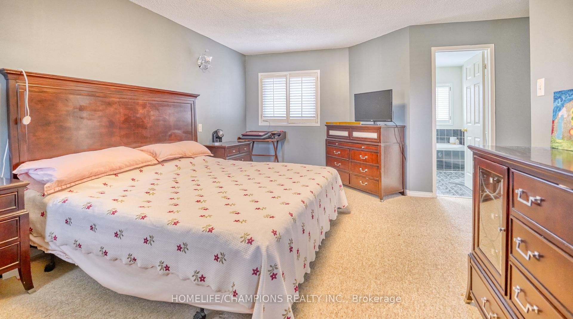 Photo 22 of 100 Russell Jarvis Drive, Markham, Legacy — HOMEH