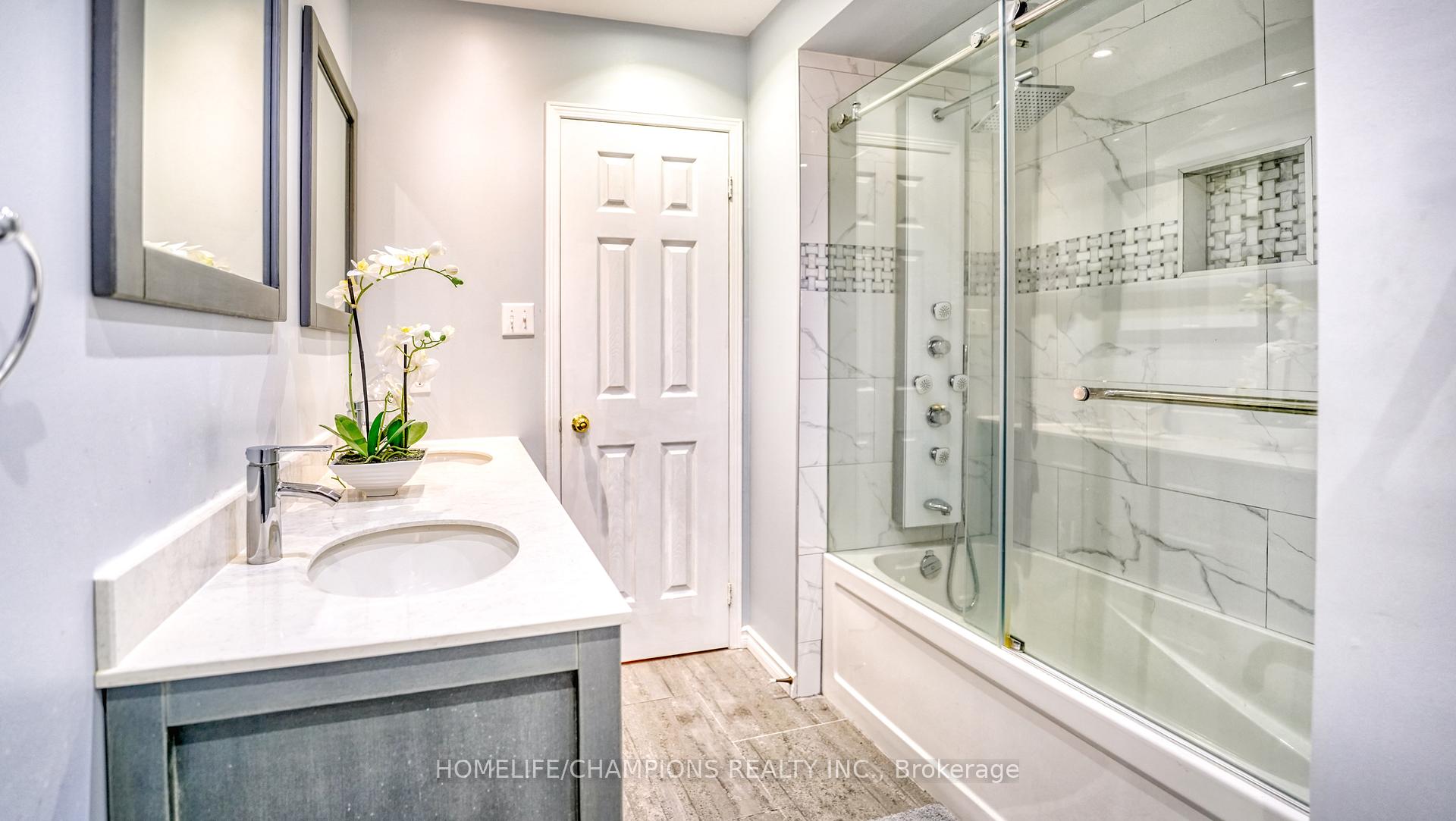 Photo 28 of 100 Russell Jarvis Drive, Markham, Legacy — HOMEH