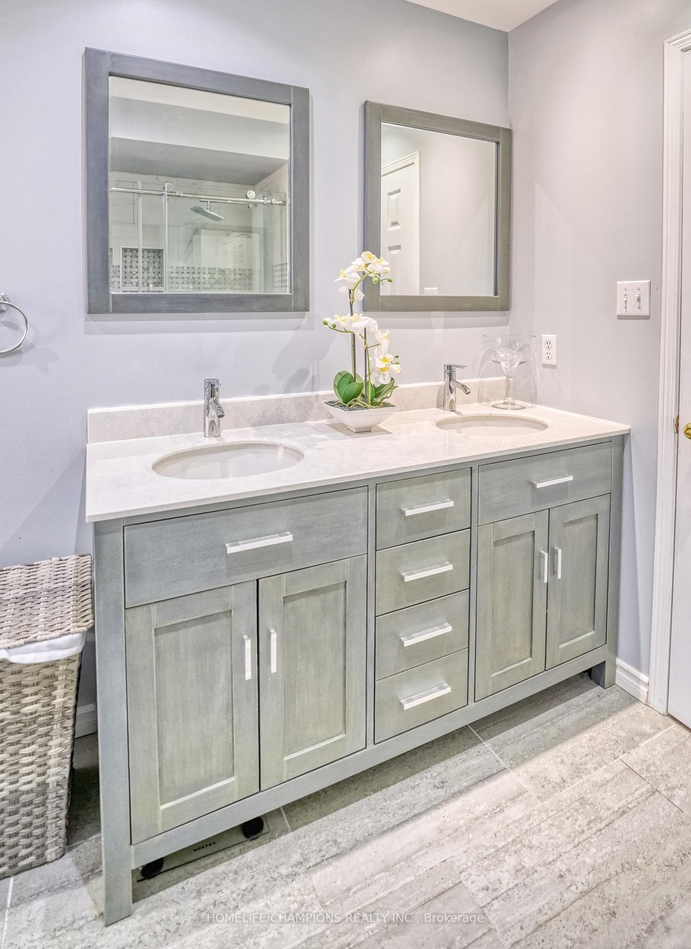 Photo 29 of 100 Russell Jarvis Drive, Markham, Legacy — HOMEH