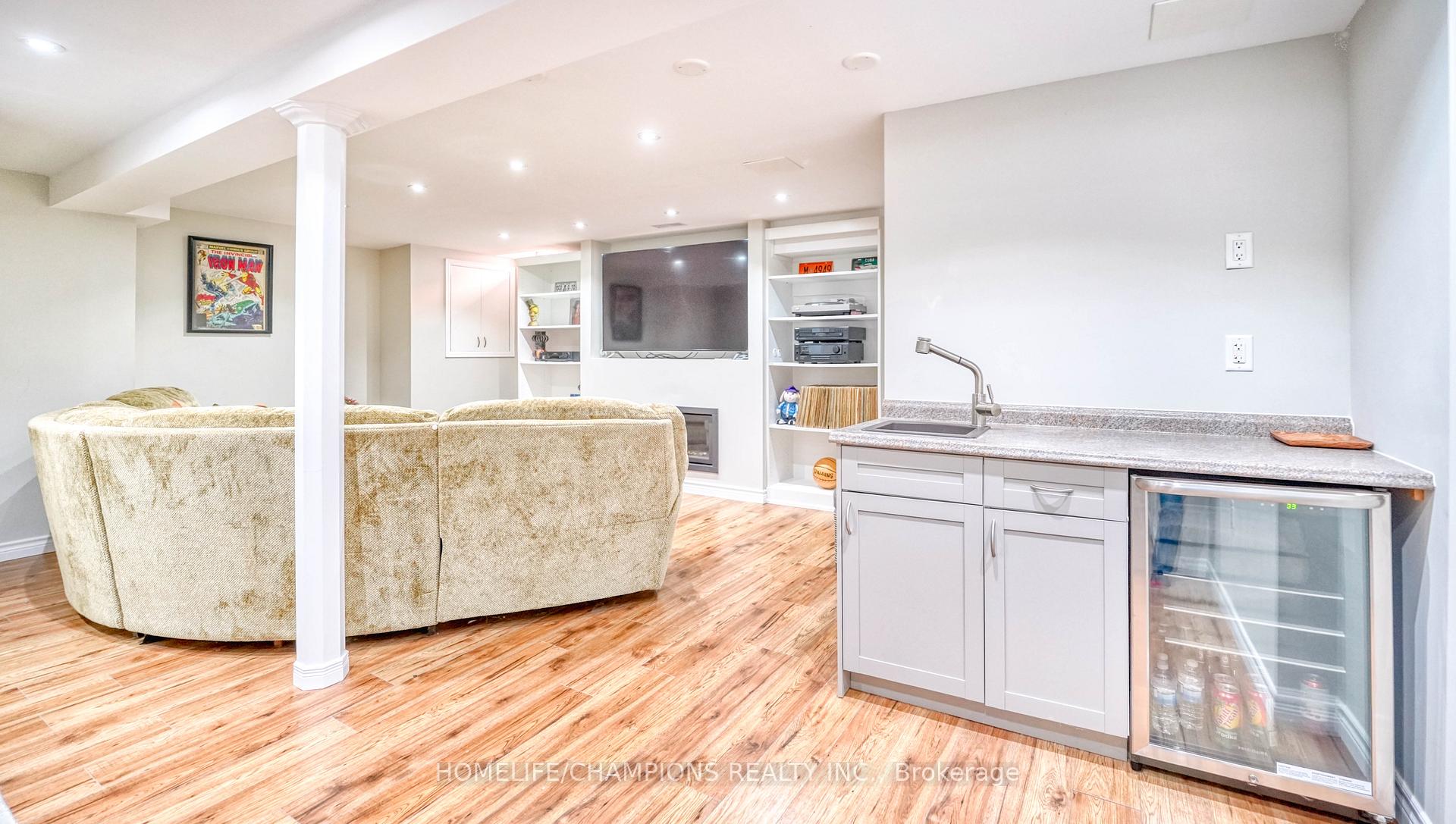 Photo 32 of 100 Russell Jarvis Drive, Markham, Legacy — HOMEH