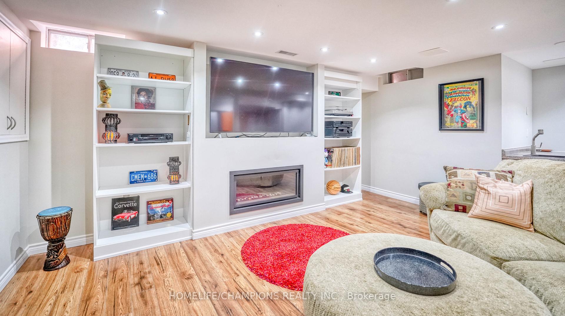 Photo 33 of 100 Russell Jarvis Drive, Markham, Legacy — HOMEH