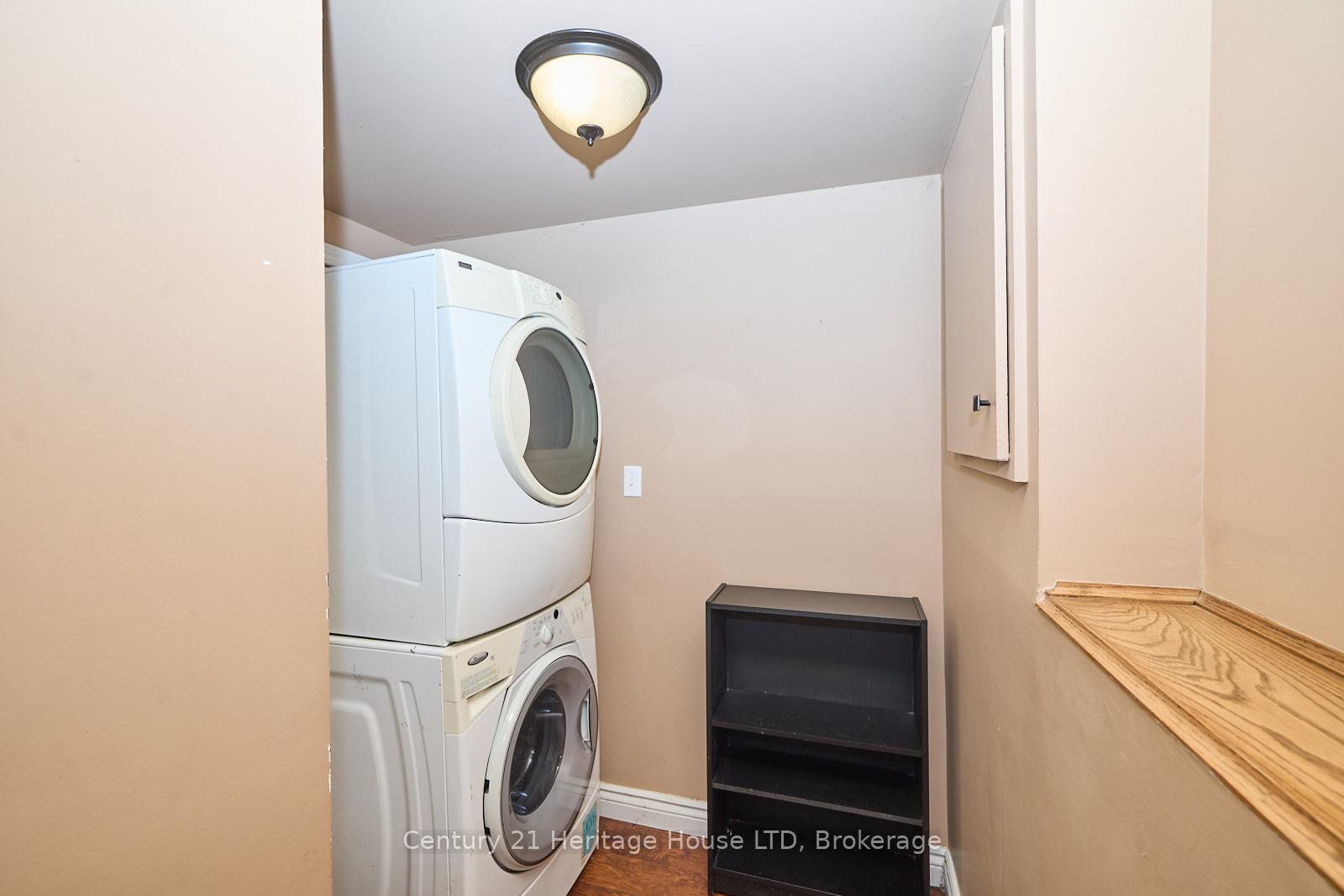 Photo 19 of 27 Mayfair Drive, Welland, Broadway — HOMEH
