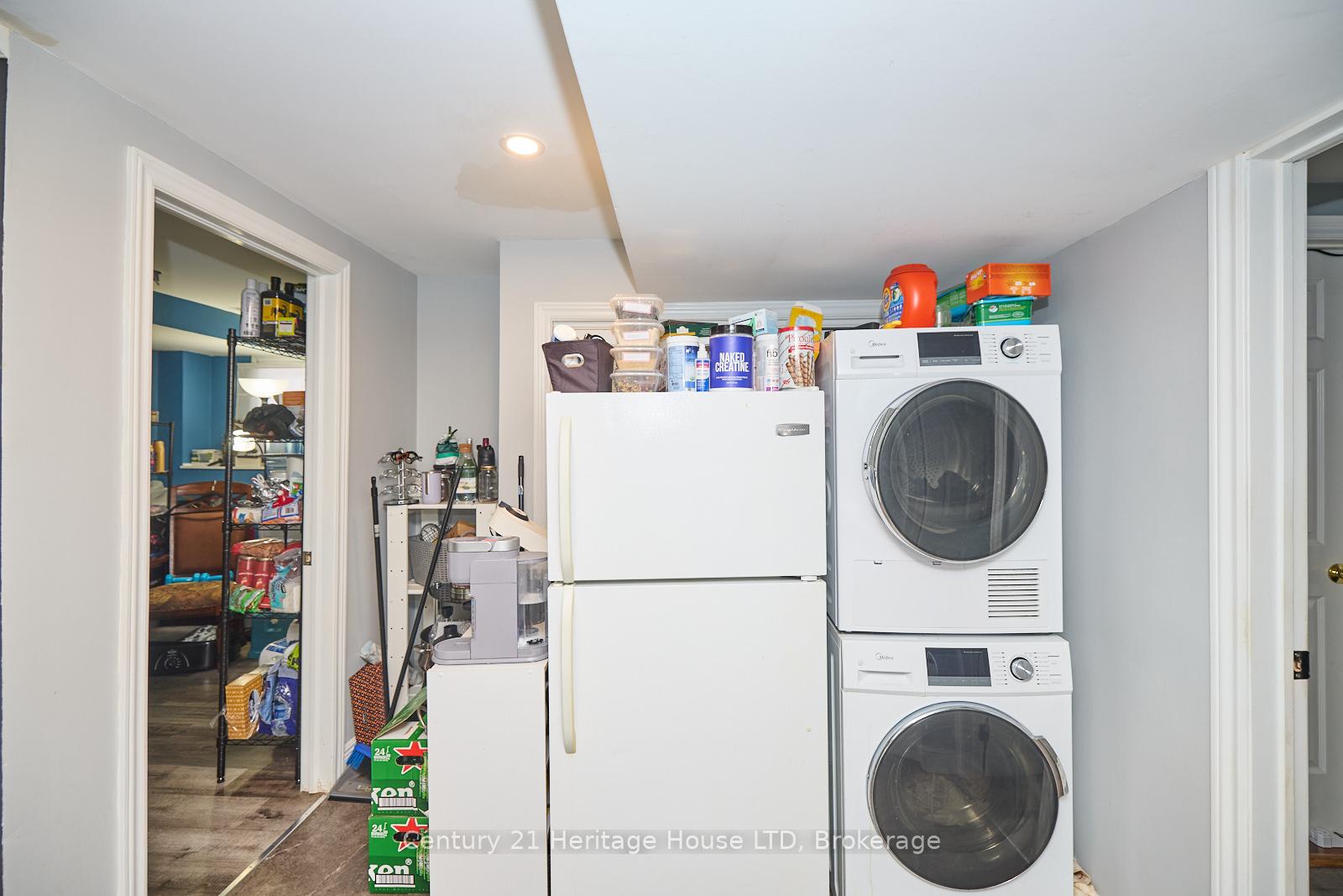 Photo 24 of 27 Mayfair Drive, Welland, Broadway — HOMEH