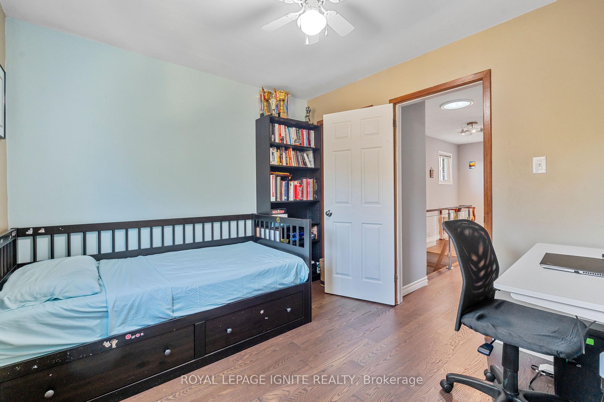 Photo 2 of 44 Coral Harbour Crescent, Markham, Bayview Fairway-Bayview Country Club Estates — HOMEH