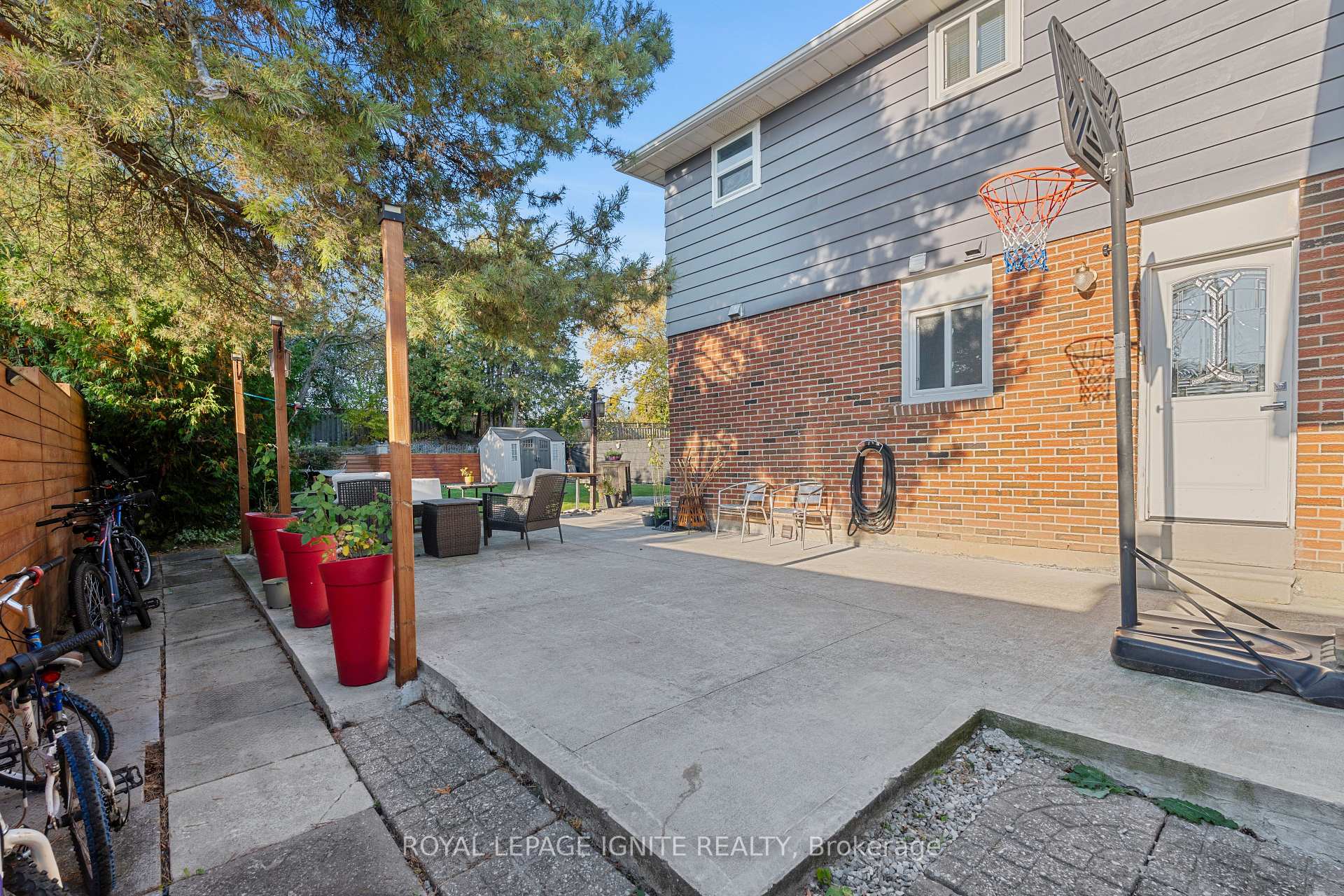 Photo 13 of 44 Coral Harbour Crescent, Markham, Bayview Fairway-Bayview Country Club Estates — HOMEH