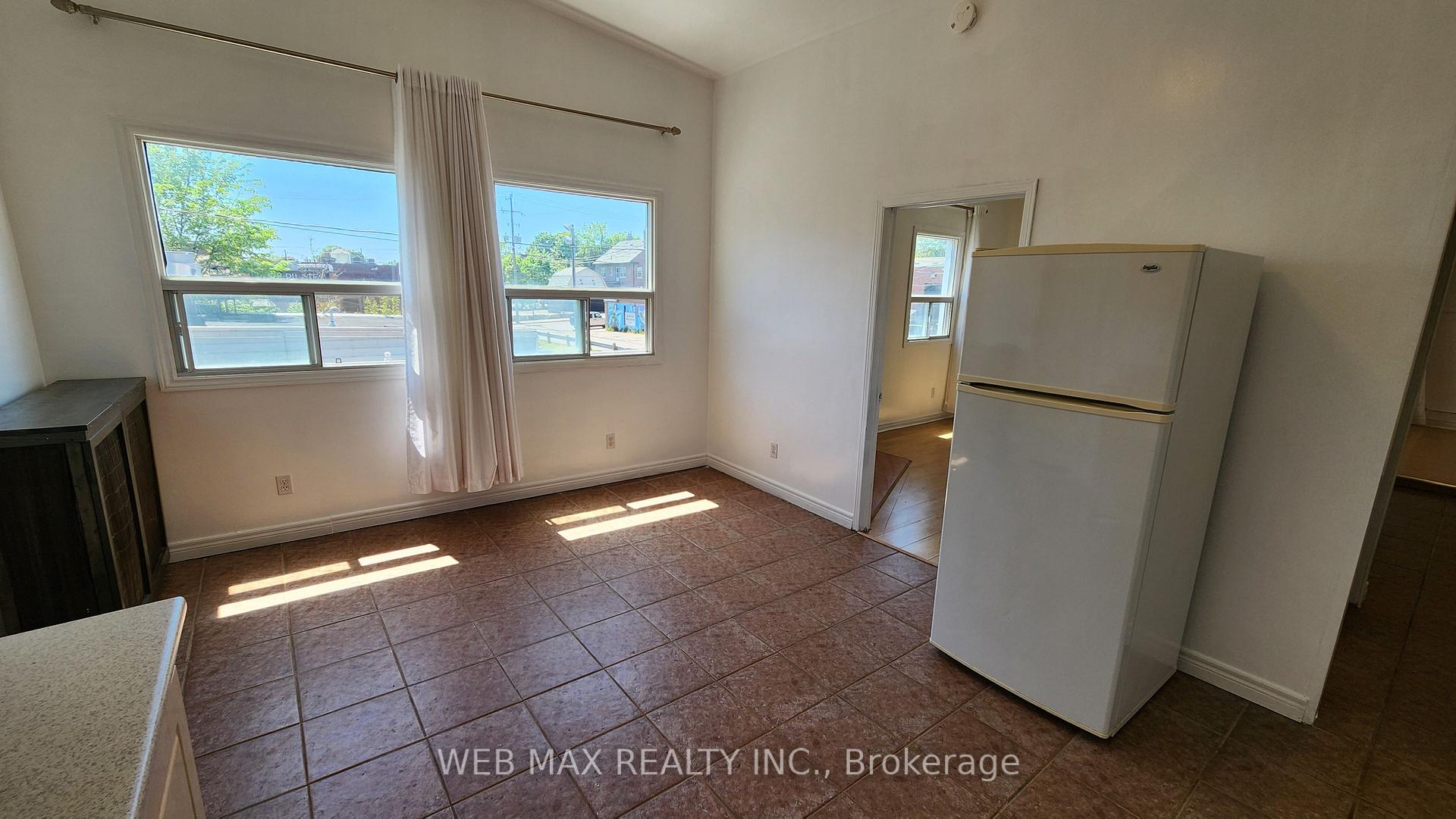 Photo 4 of Unit 3, 116 Brock Street S, Whitby, Downtown Whitby — HOMEH