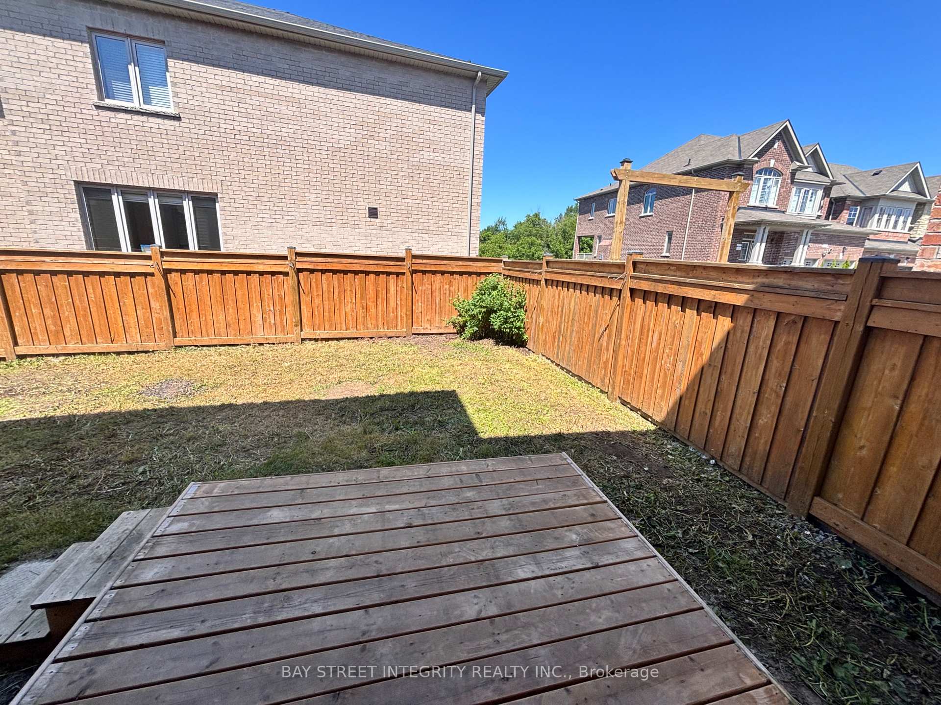 Photo 33 of 6 Mckee Court, Aurora, Rural Aurora — HOMEH