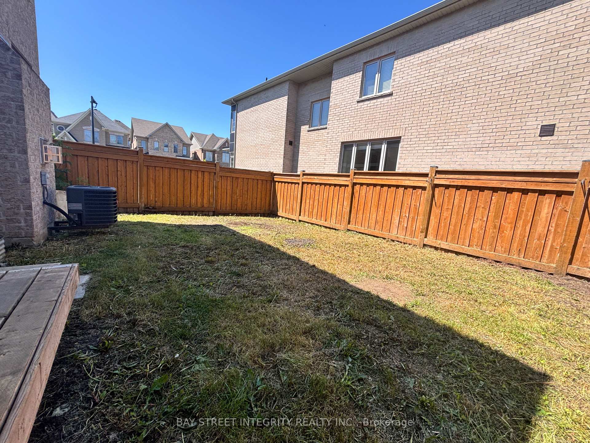 Photo 34 of 6 Mckee Court, Aurora, Rural Aurora — HOMEH