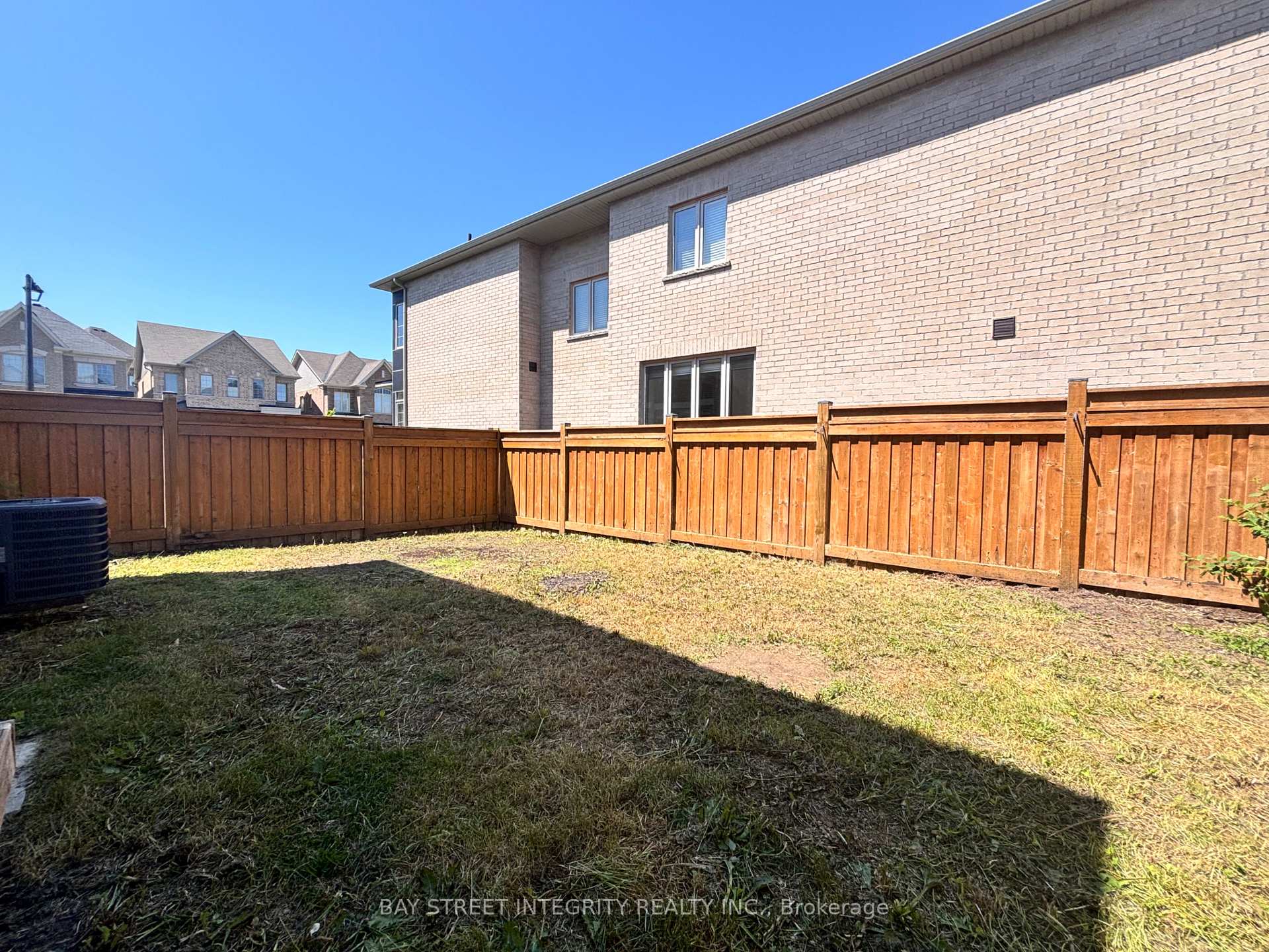 Photo 37 of 6 Mckee Court, Aurora, Rural Aurora — HOMEH