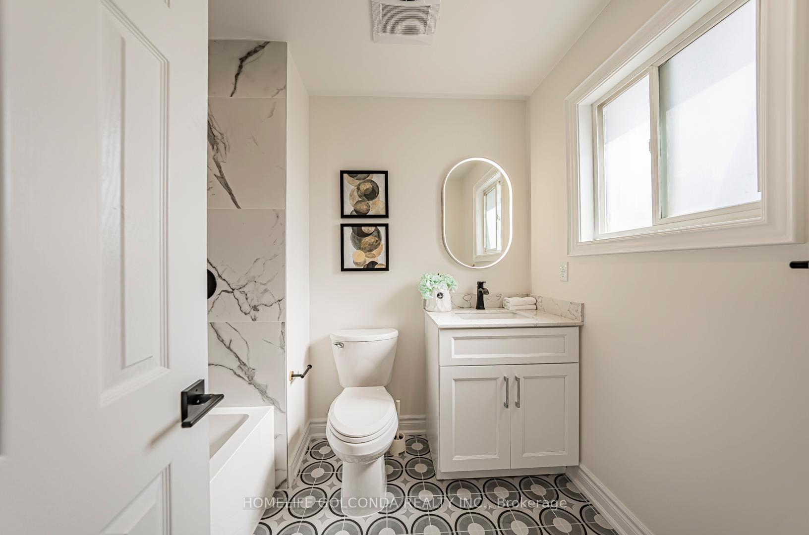 Photo 23 of 77 Harmony Road, Vaughan, Patterson — HOMEH