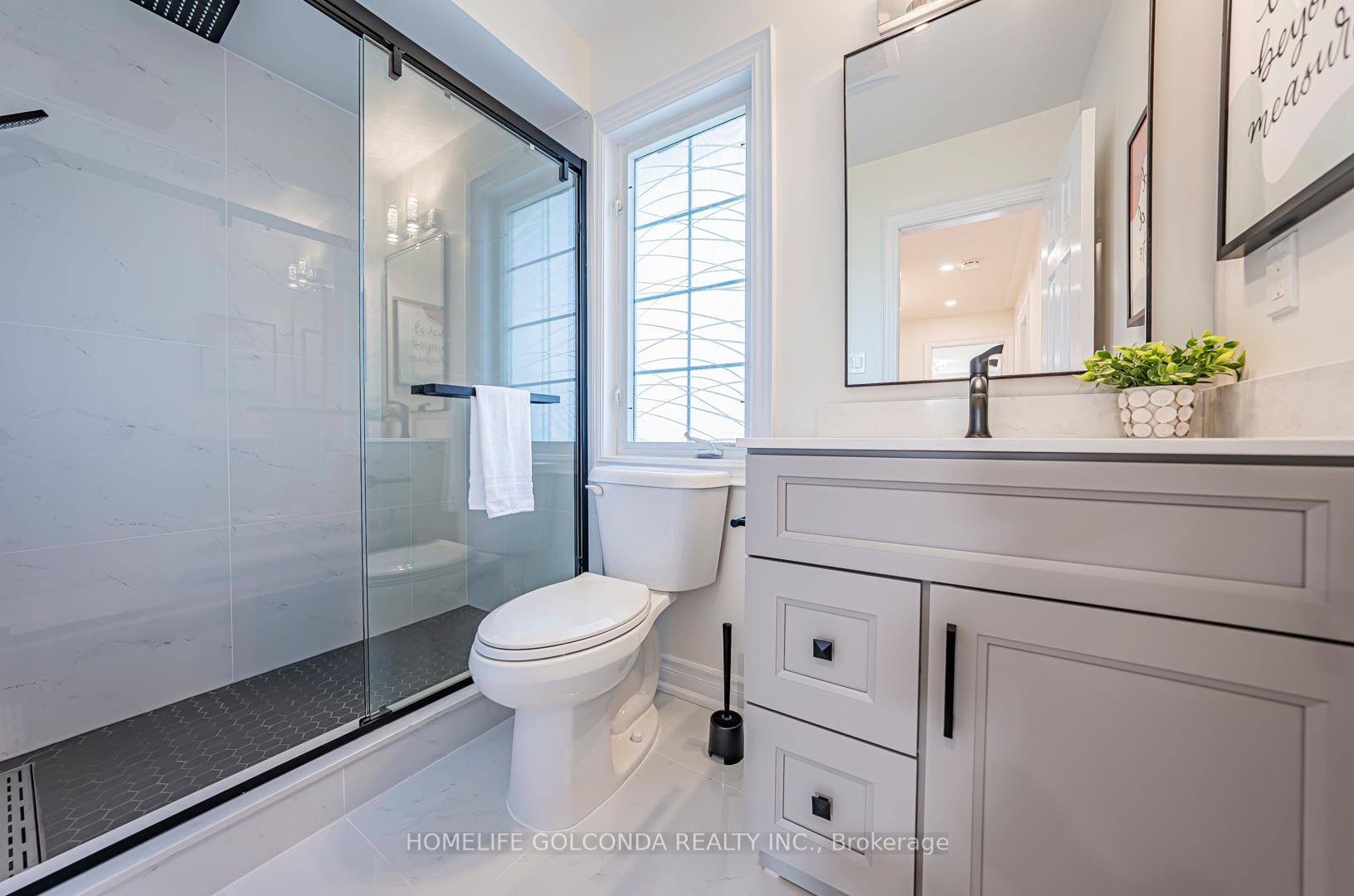 Photo 31 of 77 Harmony Road, Vaughan, Patterson — HOMEH