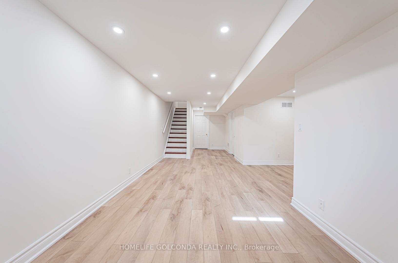 Photo 34 of 77 Harmony Road, Vaughan, Patterson — HOMEH