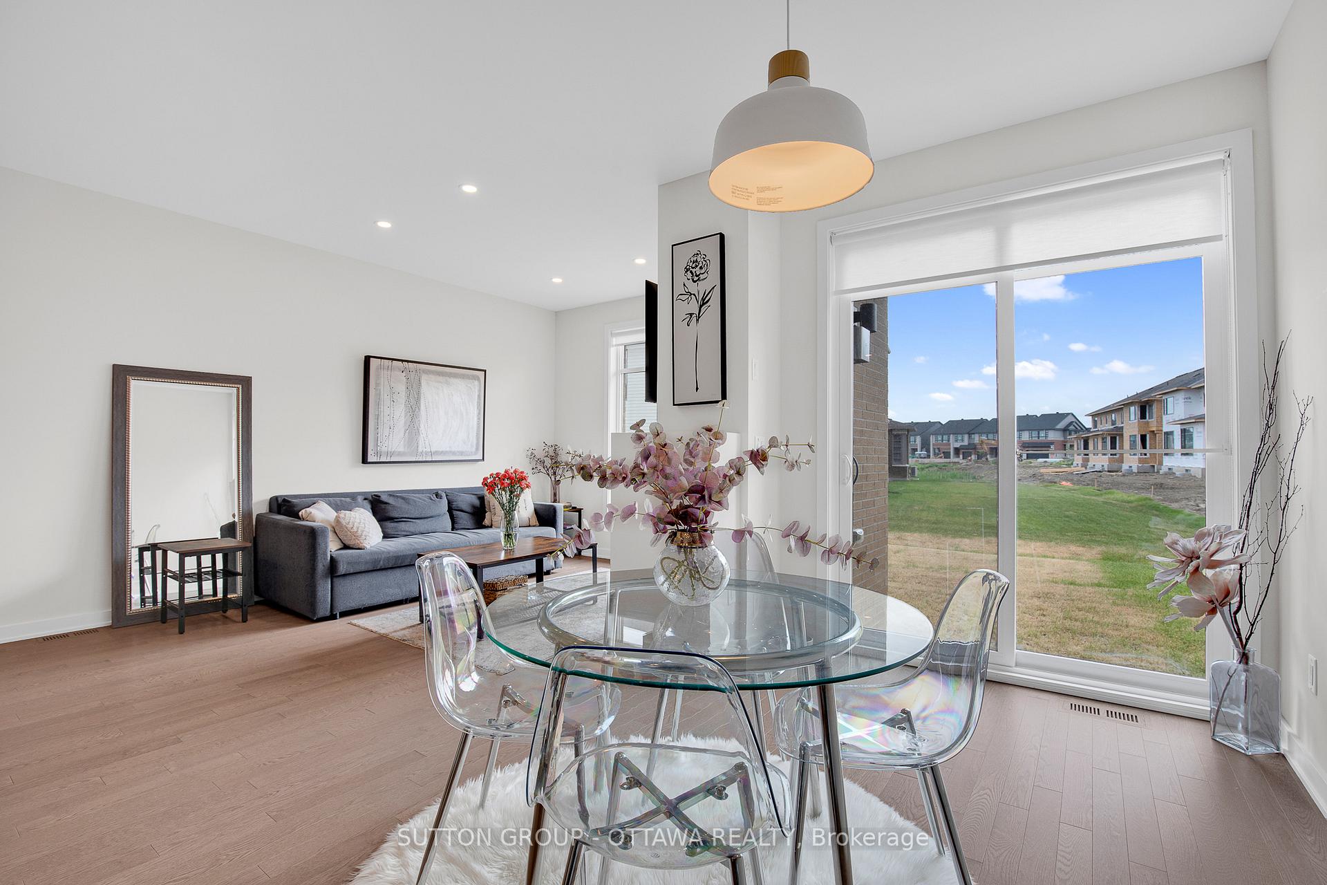 Photo 5 of 737 Acai Way, Ottawa, Riverside South/Gloucester Glen — HOMEH