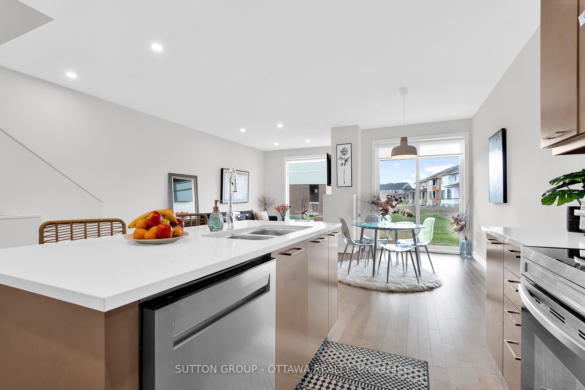 Photo 6 of 737 Acai Way, Ottawa, Riverside South/Gloucester Glen — HOMEH