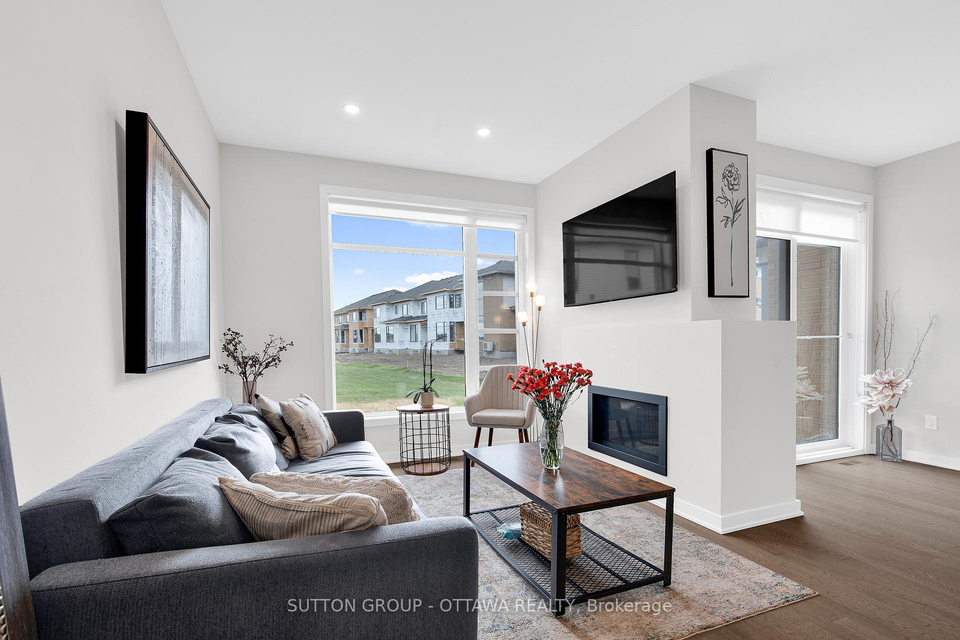Photo 7 of 737 Acai Way, Ottawa, Riverside South/Gloucester Glen — HOMEH