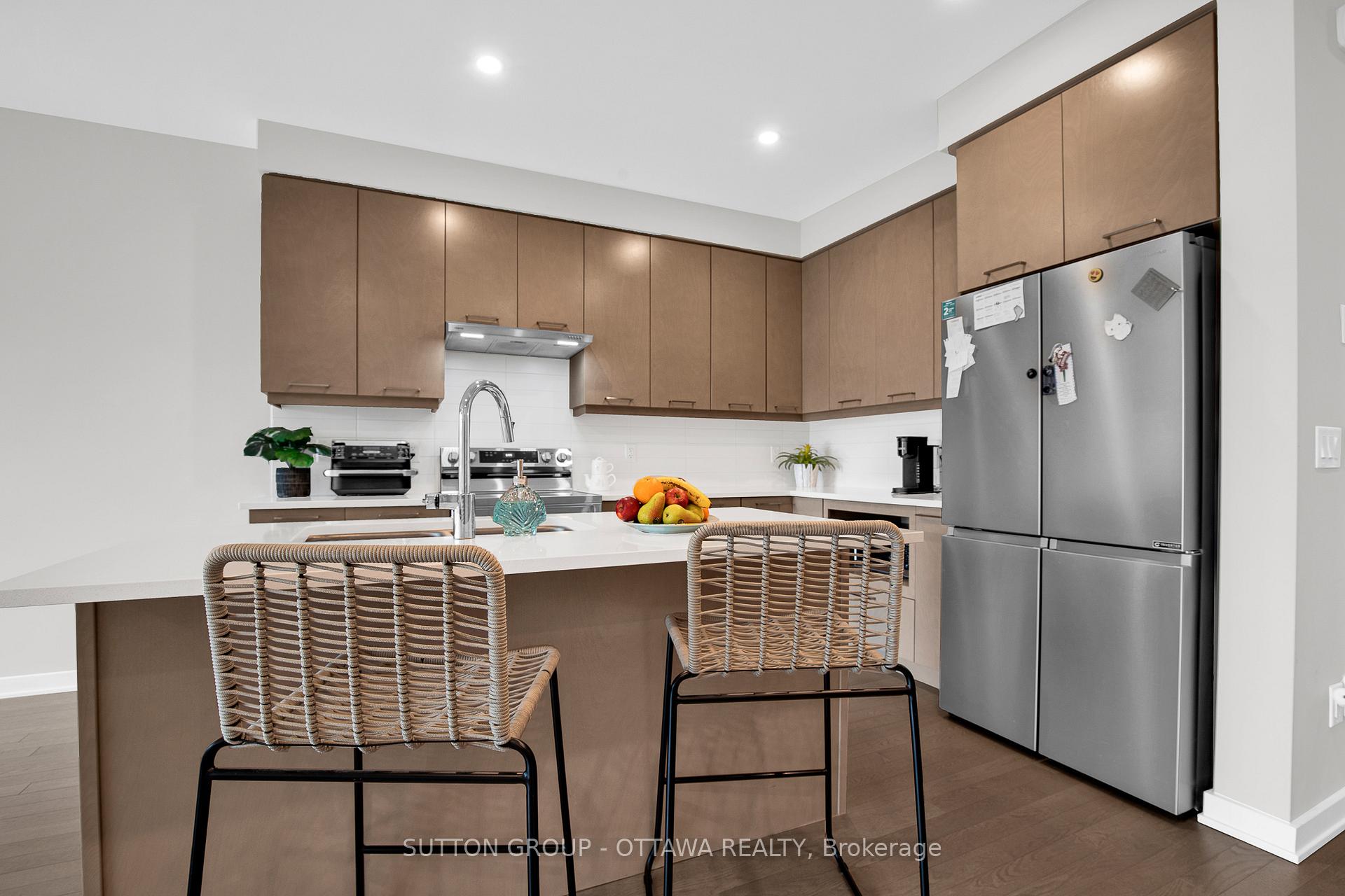Photo 12 of 737 Acai Way, Ottawa, Riverside South/Gloucester Glen — HOMEH