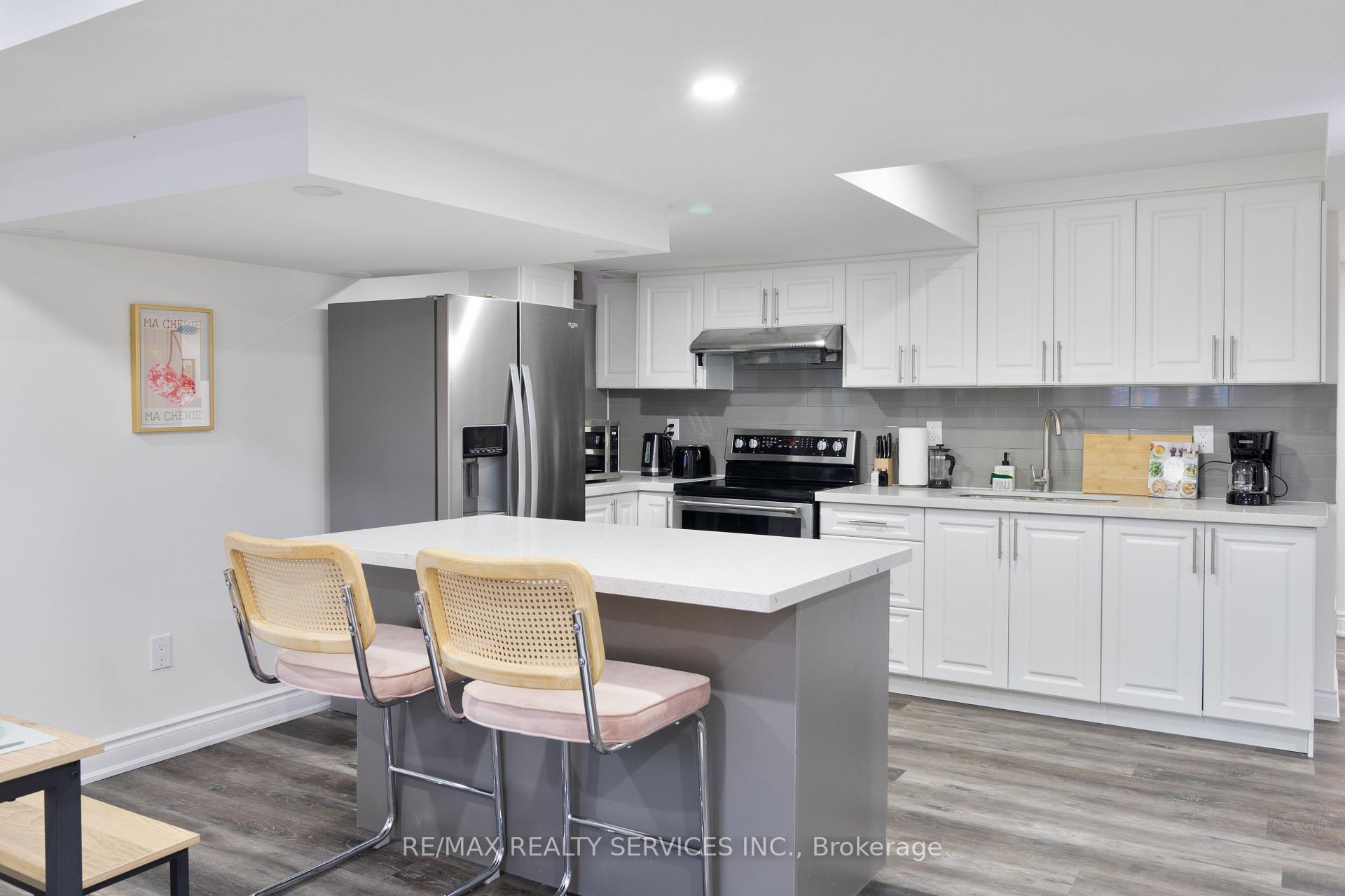 Photo 3 of 5 Upperview Place, Whitby, Taunton North — HOMEH