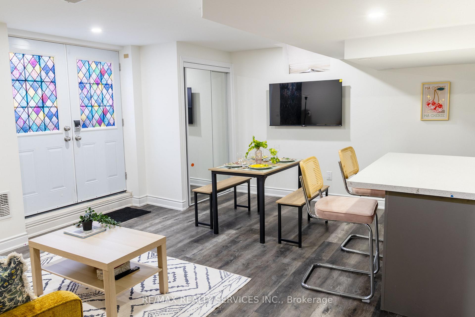 Photo 9 of 5 Upperview Place, Whitby, Taunton North — HOMEH