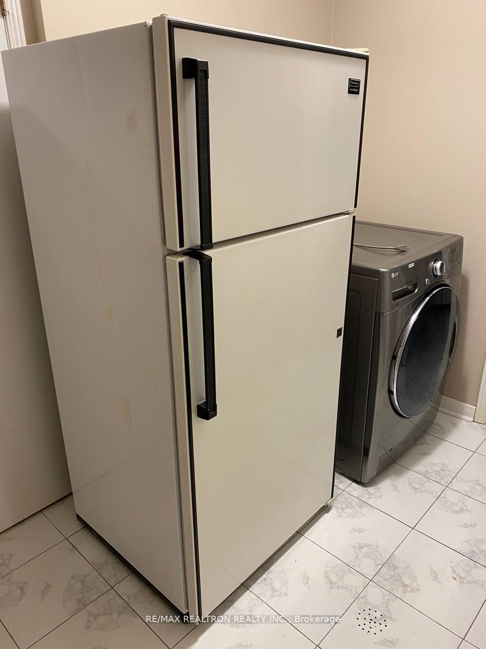 Photo 7 of Unit BSMT, 155 Barrhill Road, Vaughan, Maple — HOMEH