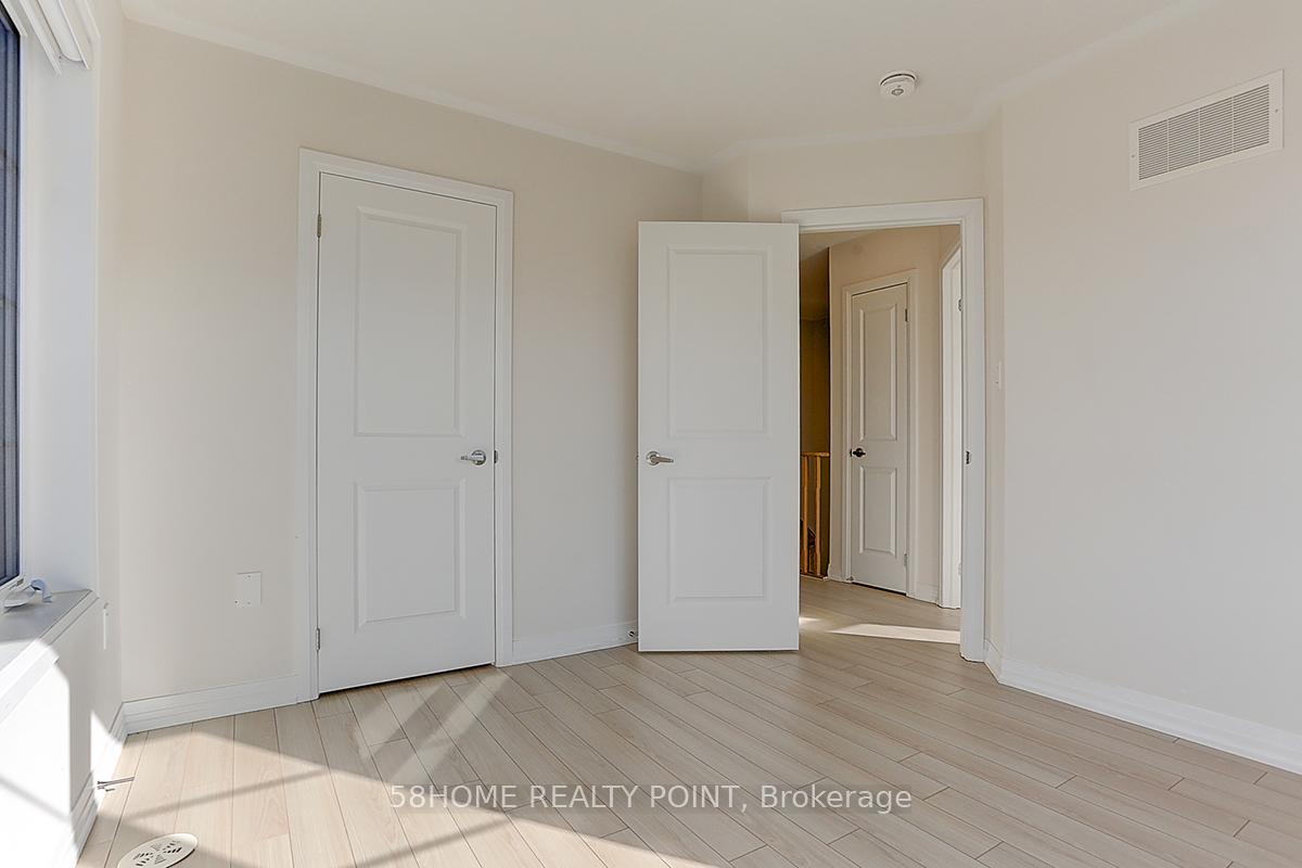 Photo 32 of 43 Floyd Ford Way, Markham, Cedar Grove — HOMEH