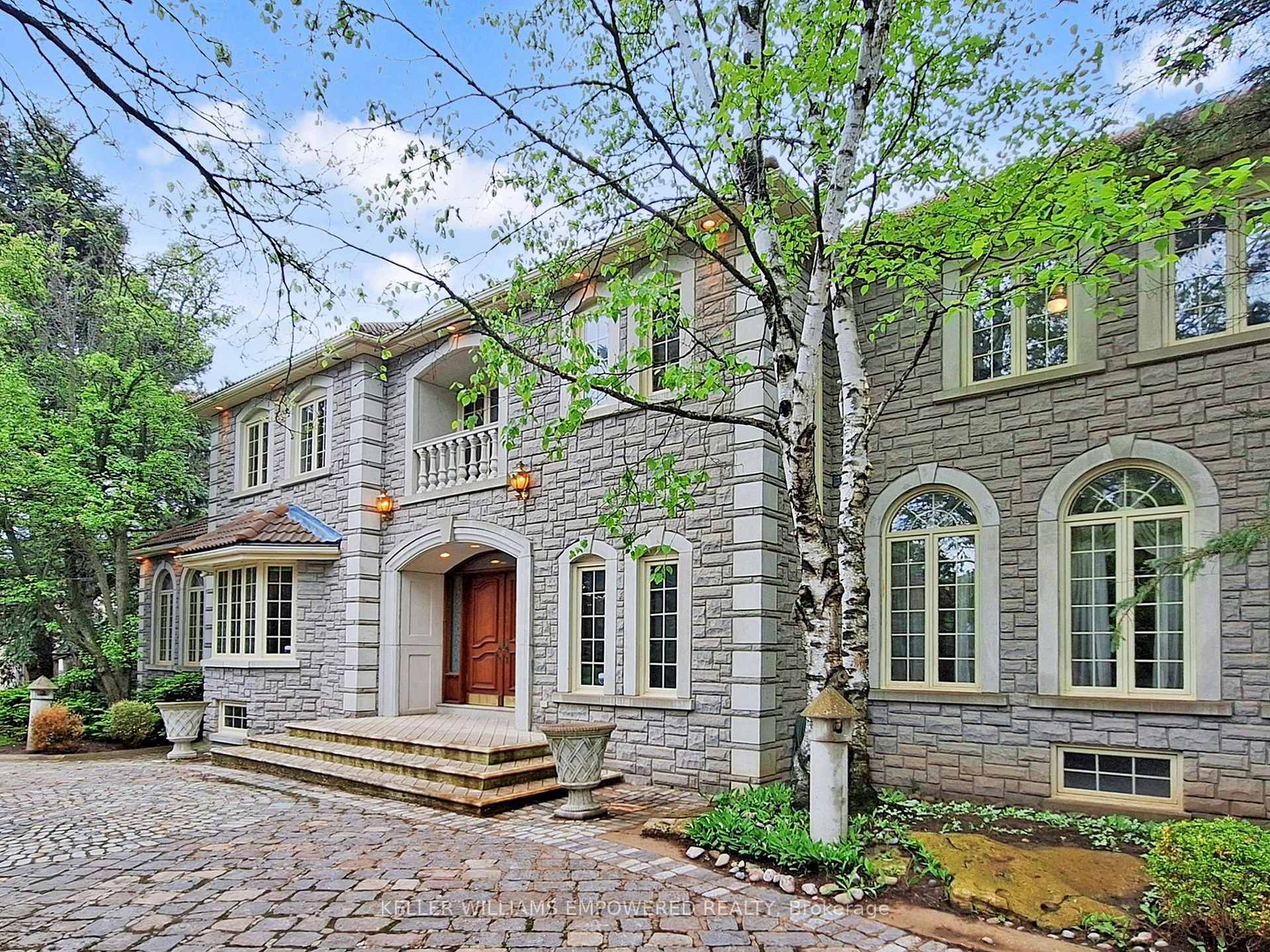 Photo 2 of 25 Quail Run Boulevard, Vaughan, Rural Vaughan — HOMEH