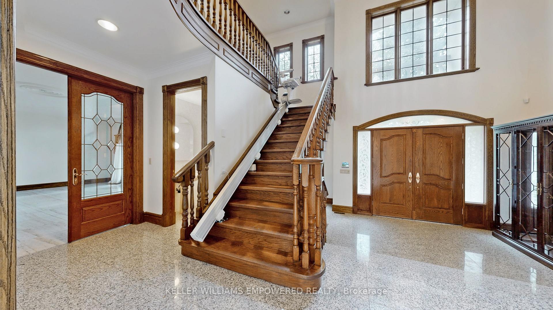 Photo 4 of 25 Quail Run Boulevard, Vaughan, Rural Vaughan — HOMEH