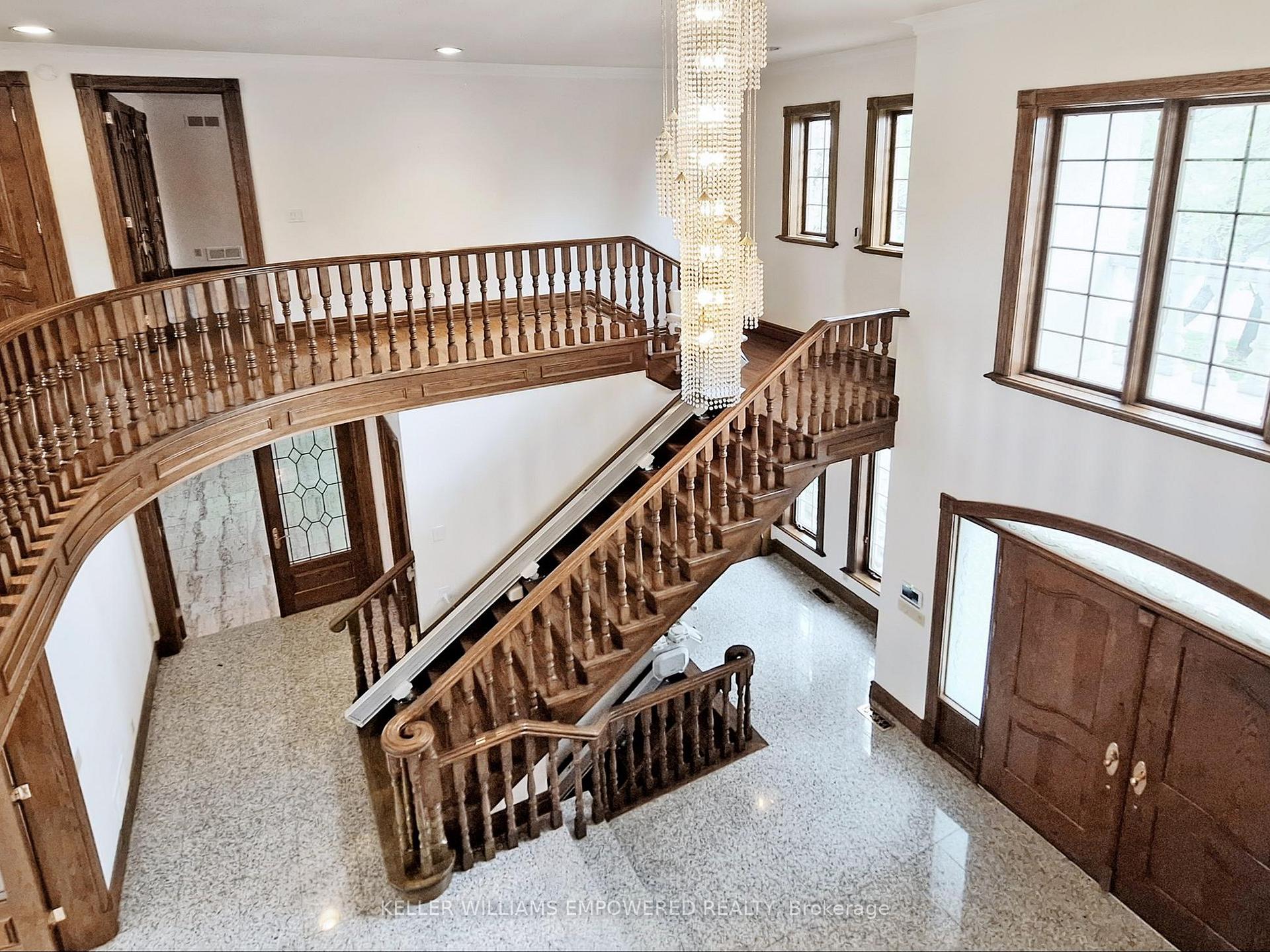 Photo 5 of 25 Quail Run Boulevard, Vaughan, Rural Vaughan — HOMEH
