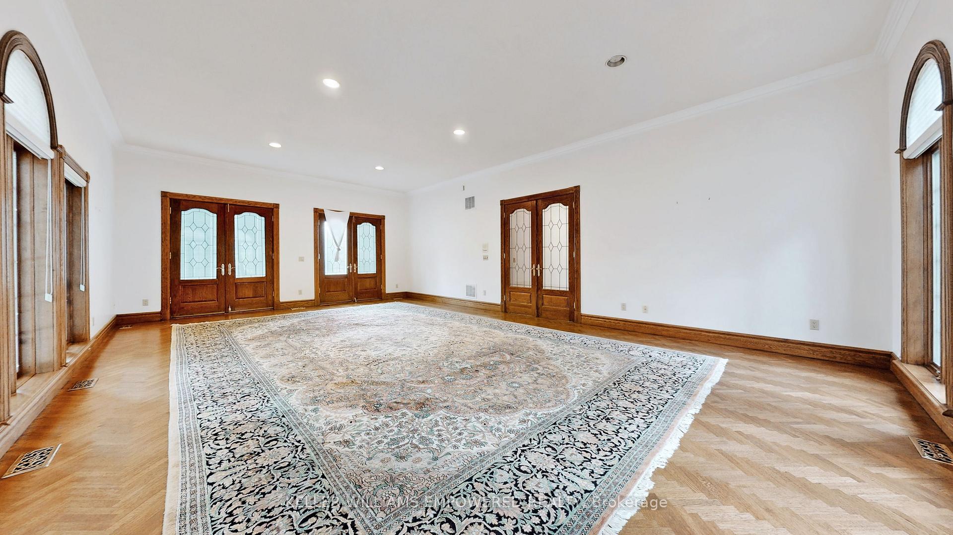 Photo 6 of 25 Quail Run Boulevard, Vaughan, Rural Vaughan — HOMEH