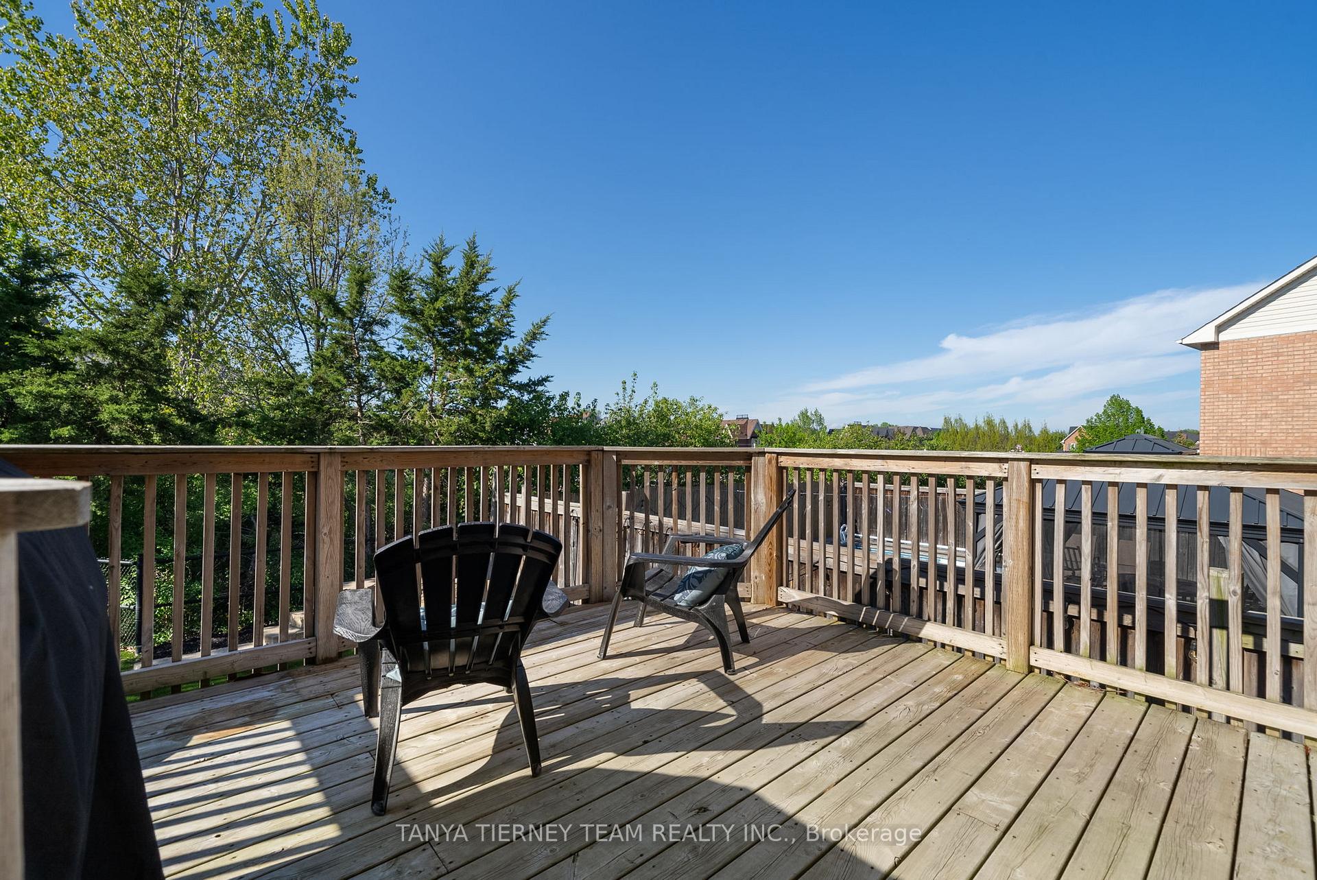Photo 39 of 21 Eastgate Circle, Whitby, Brooklin — HOMEH