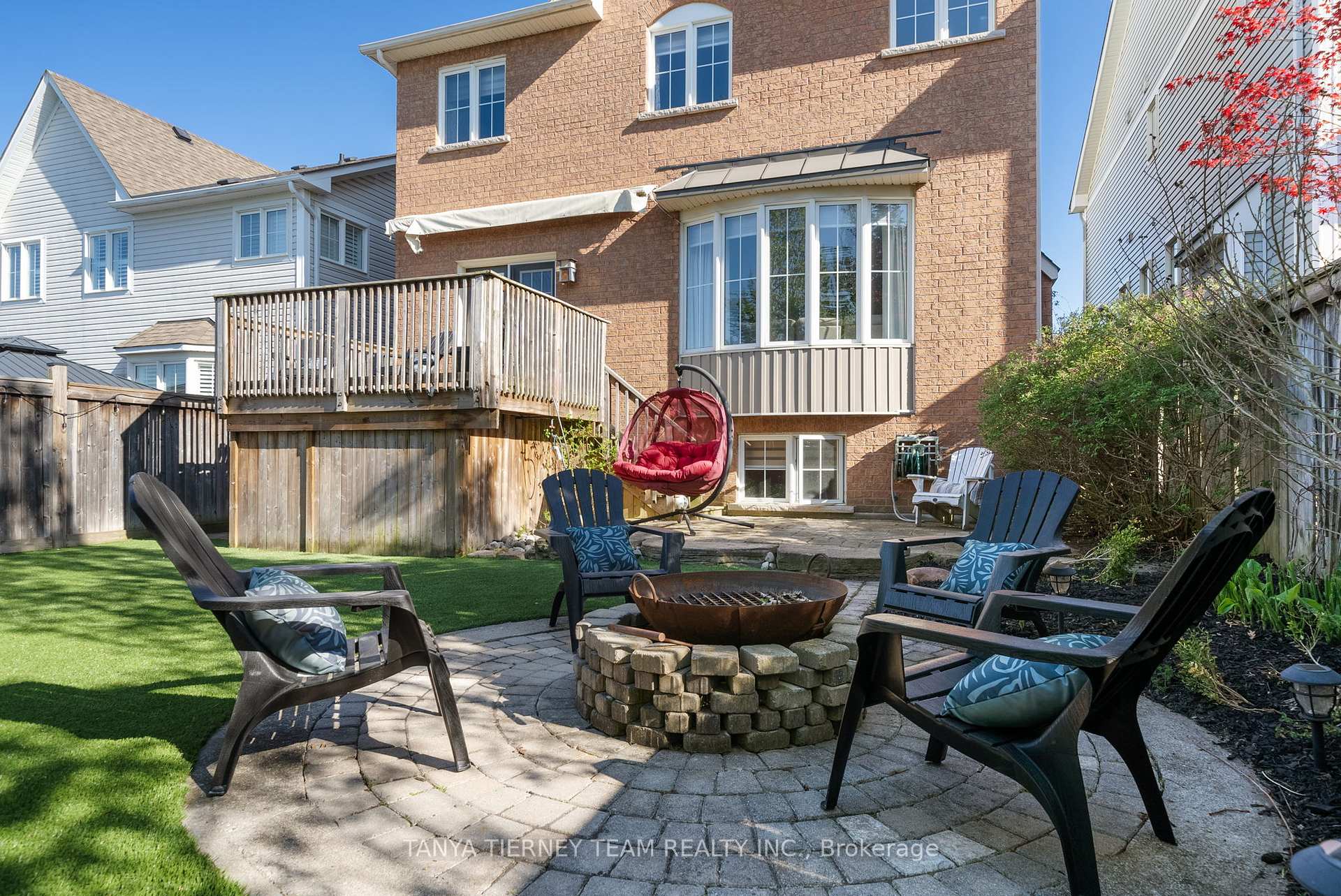Photo 44 of 21 Eastgate Circle, Whitby, Brooklin — HOMEH