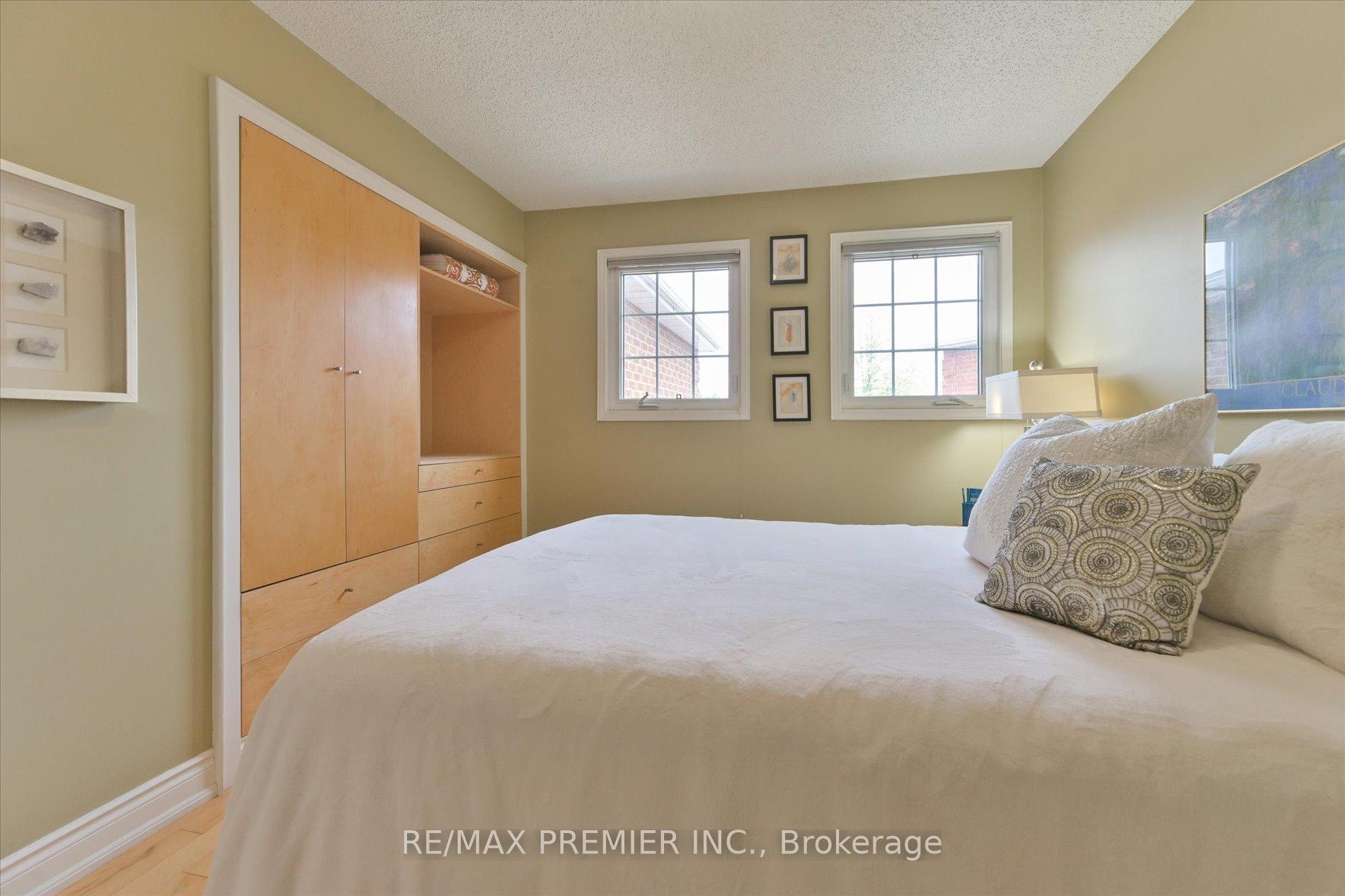 Photo 22 of 111 Coles Avenue, Vaughan, Vaughan Grove — HOMEH