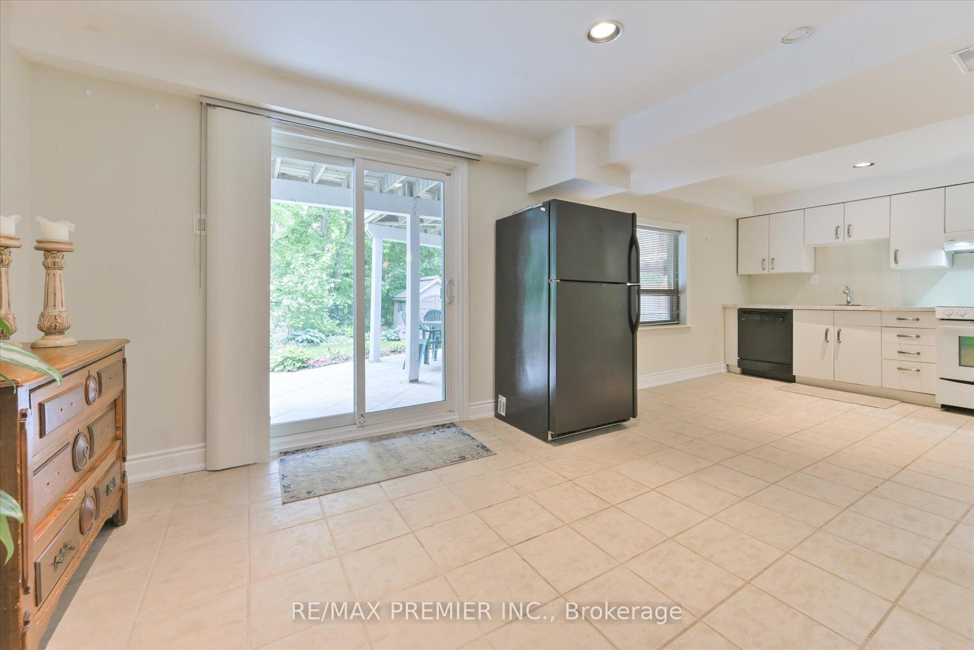 Photo 27 of 111 Coles Avenue, Vaughan, Vaughan Grove — HOMEH