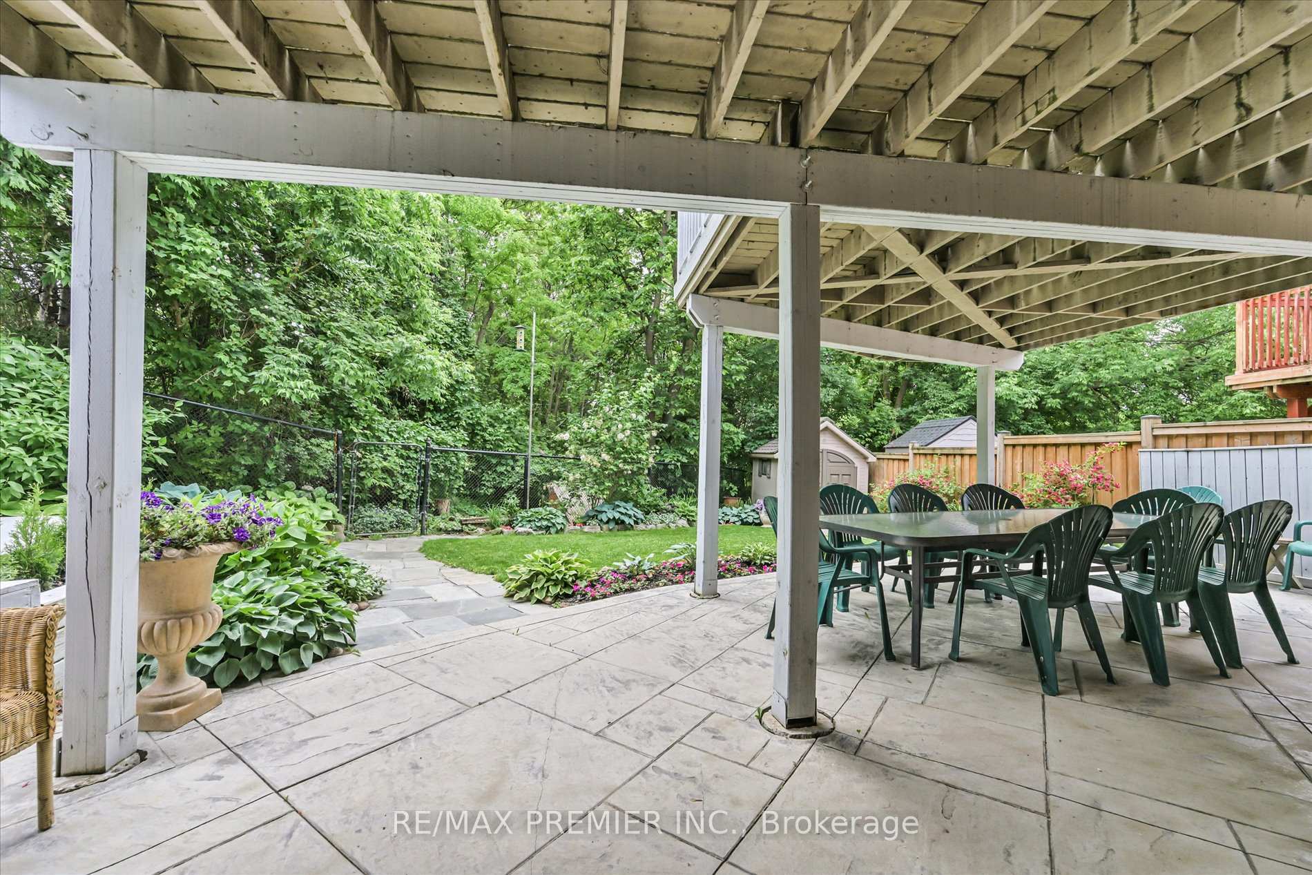 Photo 30 of 111 Coles Avenue, Vaughan, Vaughan Grove — HOMEH