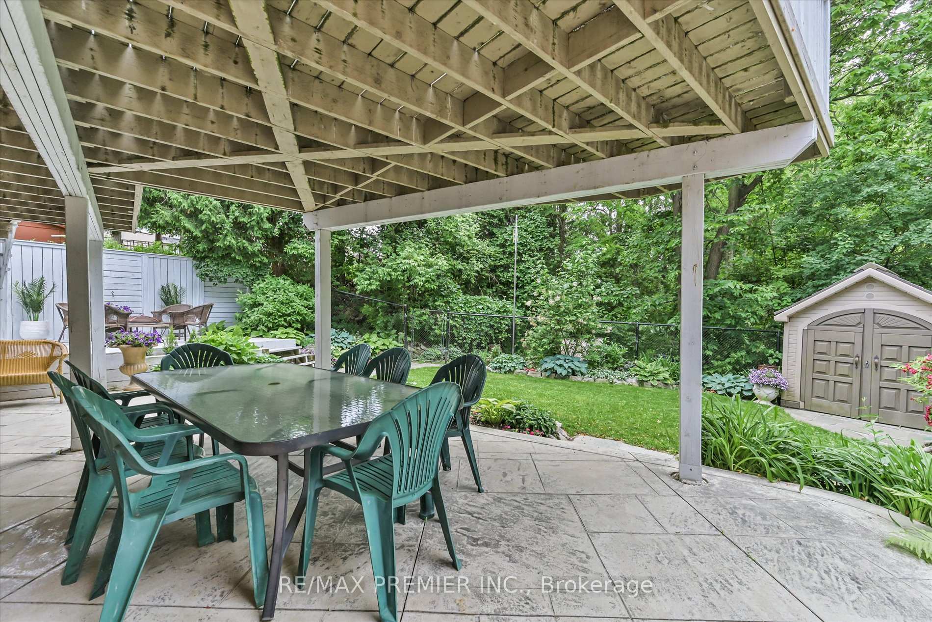 Photo 31 of 111 Coles Avenue, Vaughan, Vaughan Grove — HOMEH
