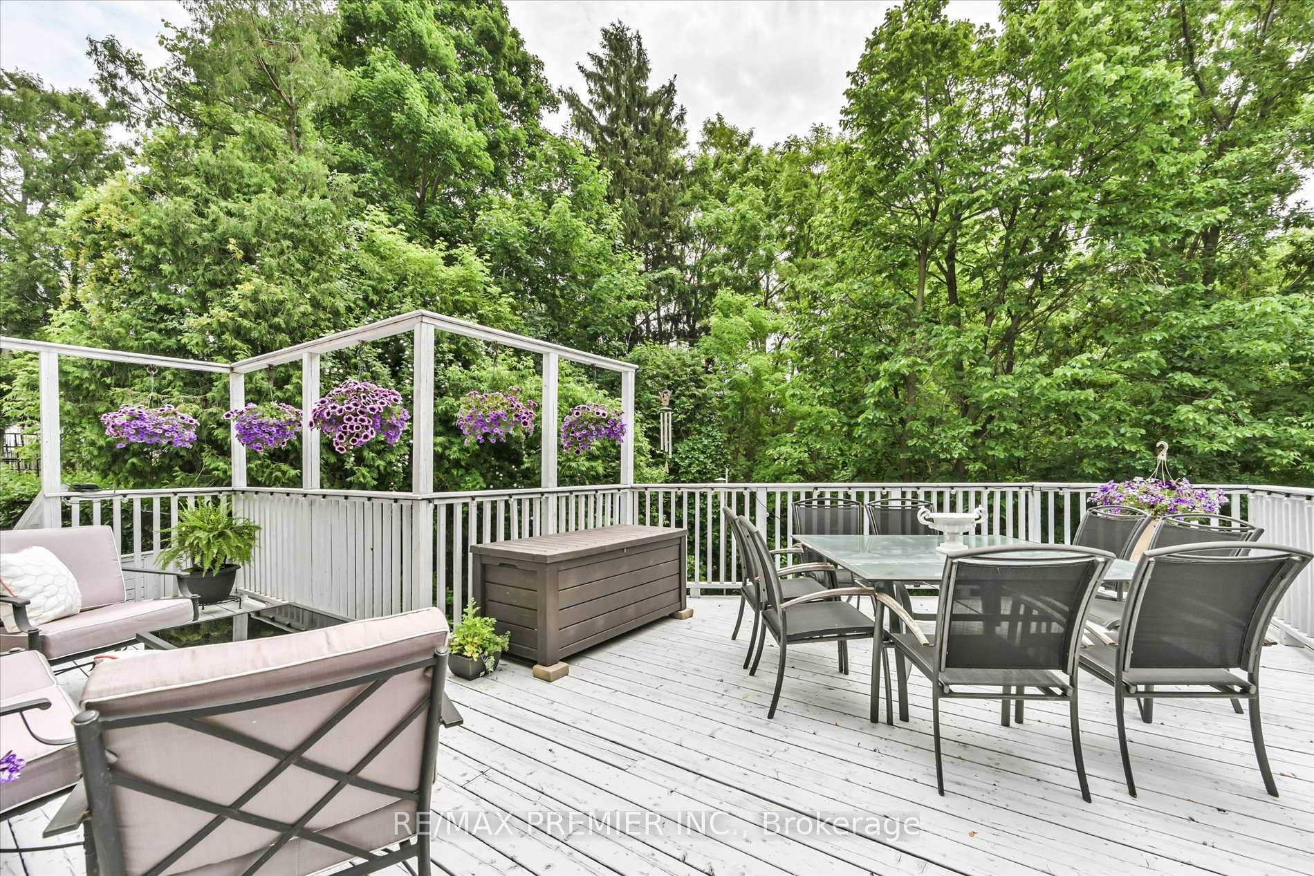 Photo 35 of 111 Coles Avenue, Vaughan, Vaughan Grove — HOMEH