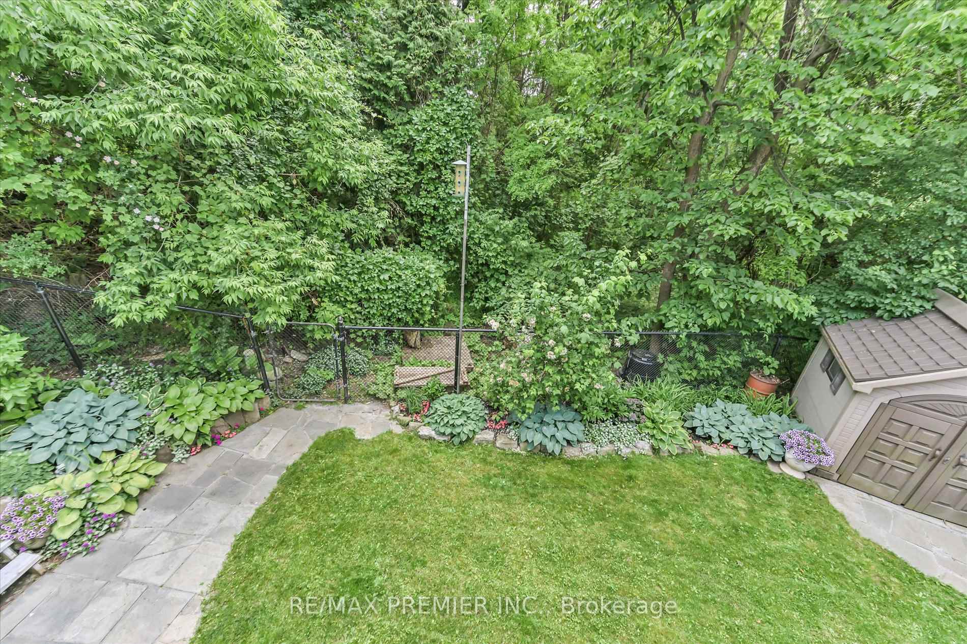 Photo 38 of 111 Coles Avenue, Vaughan, Vaughan Grove — HOMEH