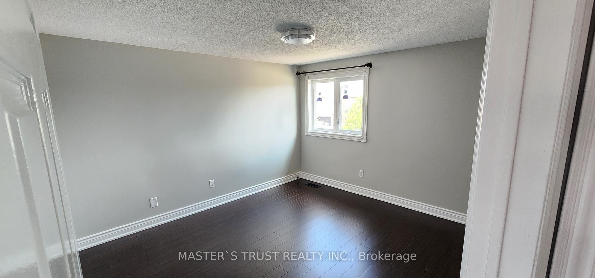 Photo 11 of 40 Page Crescent, Markham, Milliken Mills East — HOMEH