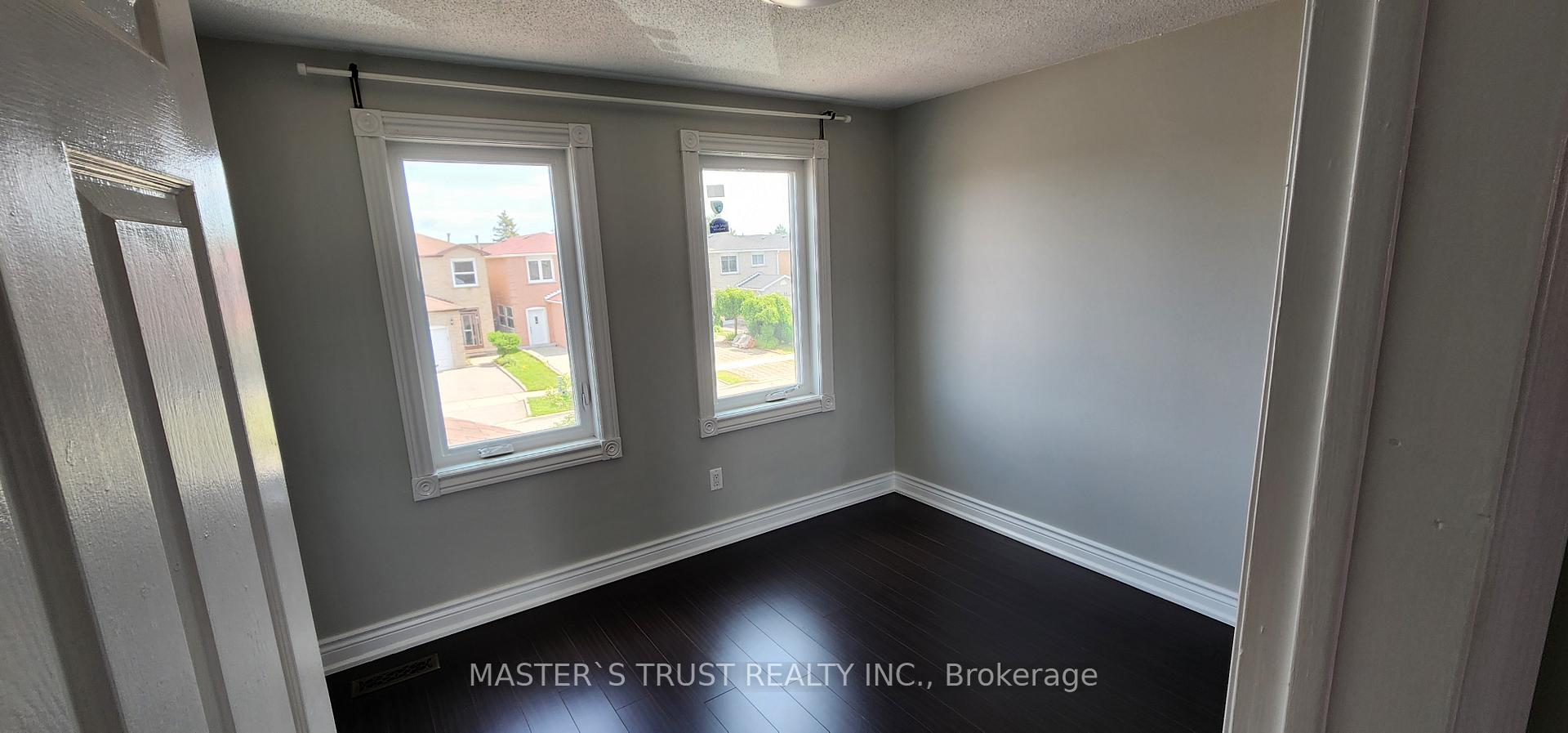 Photo 12 of 40 Page Crescent, Markham, Milliken Mills East — HOMEH