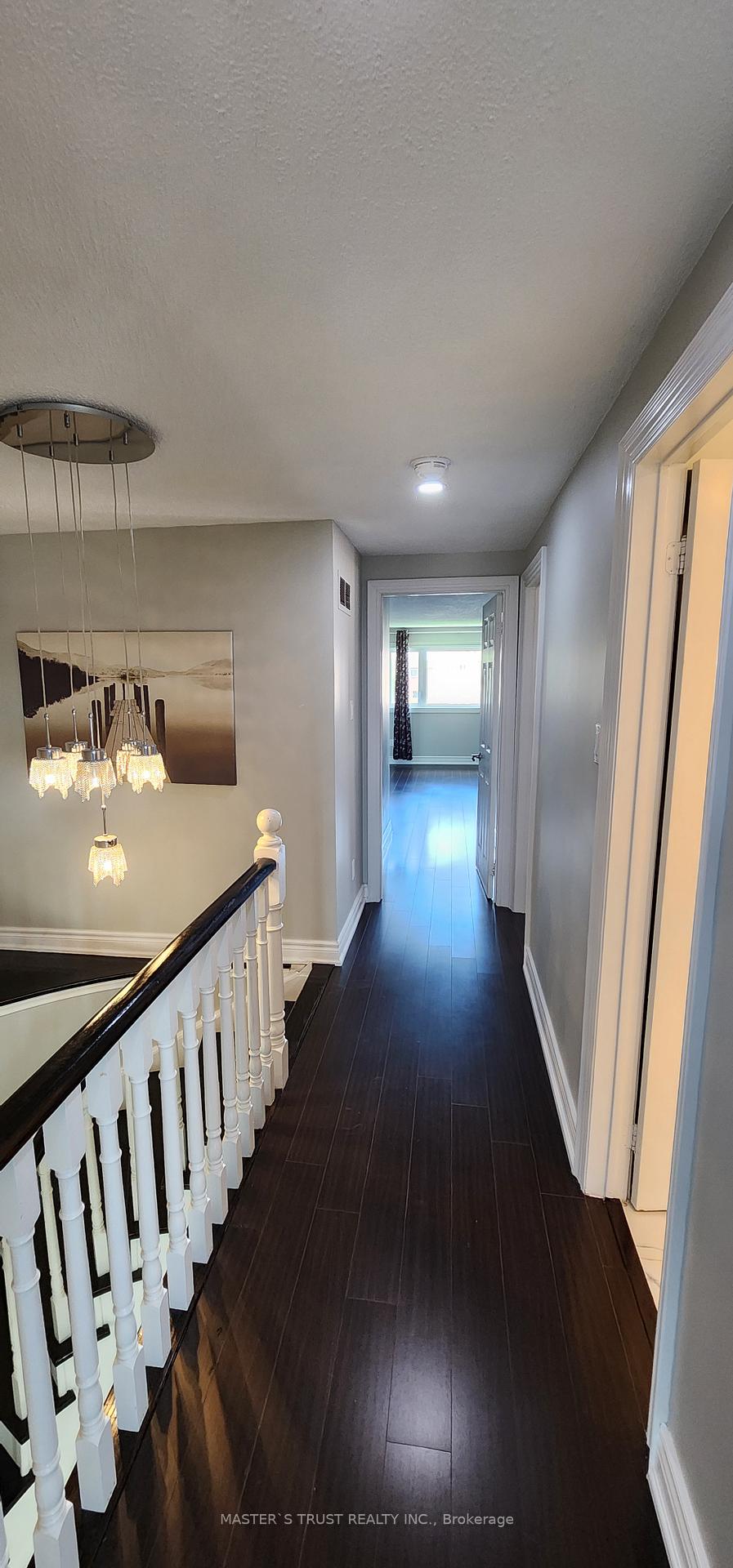 Photo 13 of 40 Page Crescent, Markham, Milliken Mills East — HOMEH