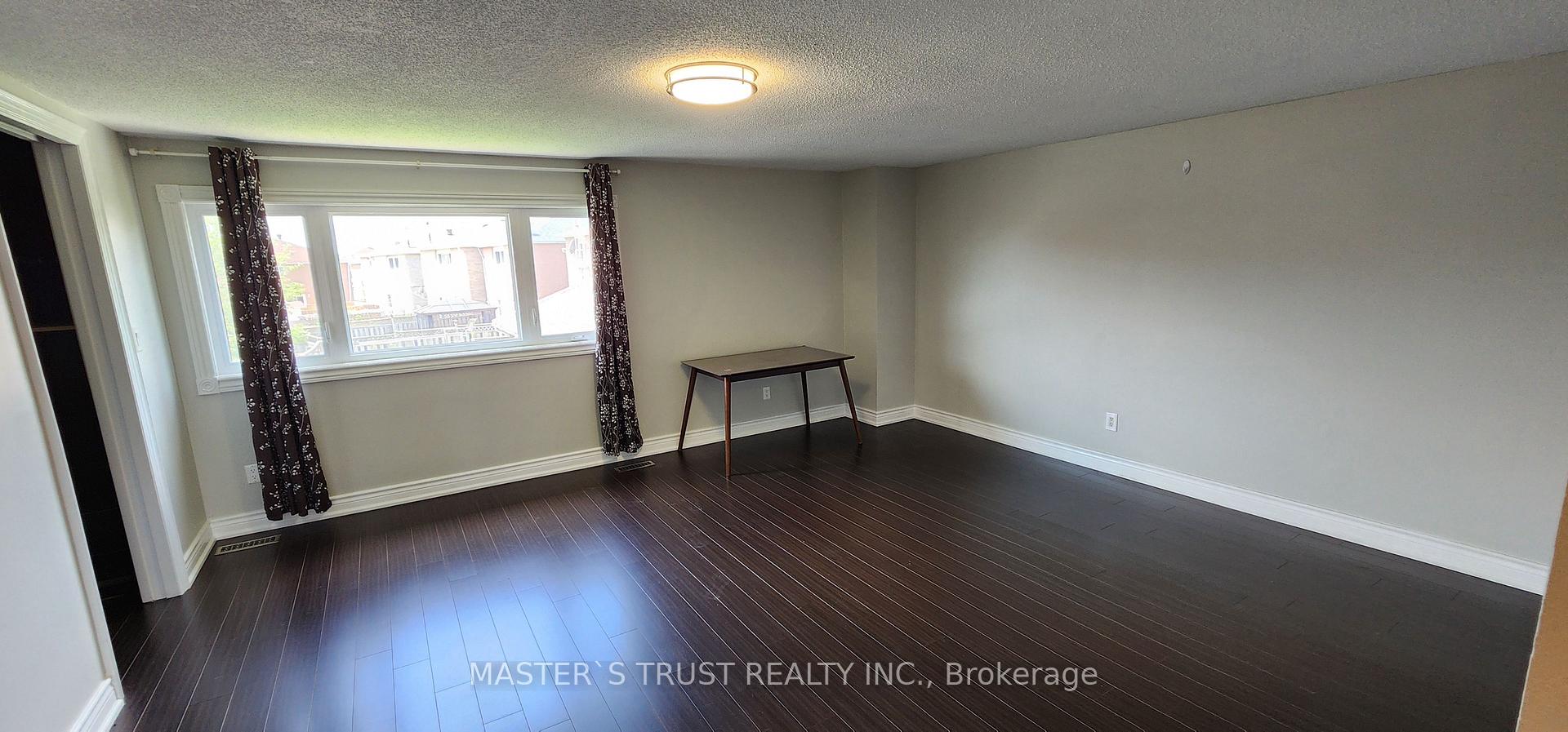 Photo 15 of 40 Page Crescent, Markham, Milliken Mills East — HOMEH