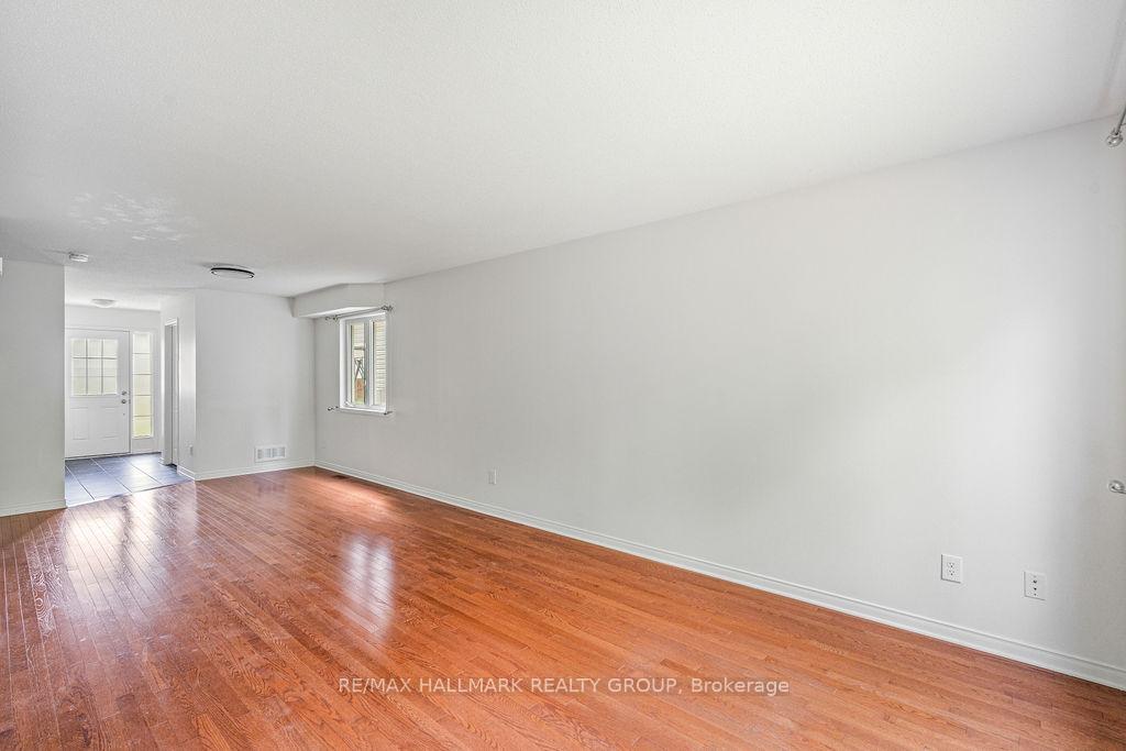 Photo 14 of 217 Vision Street, Ottawa, Riverside South/Gloucester Glen — HOMEH