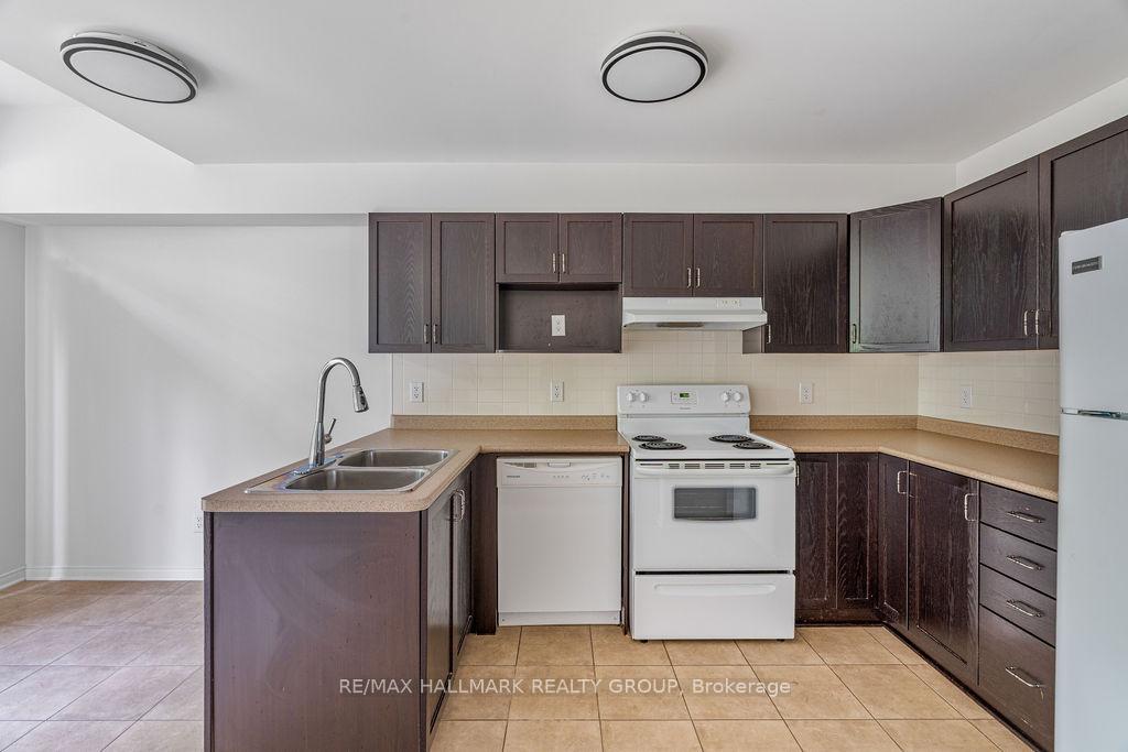 Photo 11 of 217 Vision Street, Ottawa, Riverside South/Gloucester Glen — HOMEH