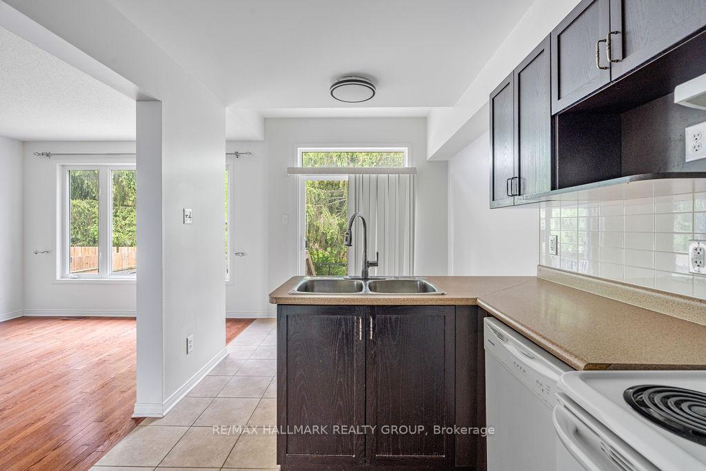 Photo 16 of 217 Vision Street, Ottawa, Riverside South/Gloucester Glen — HOMEH